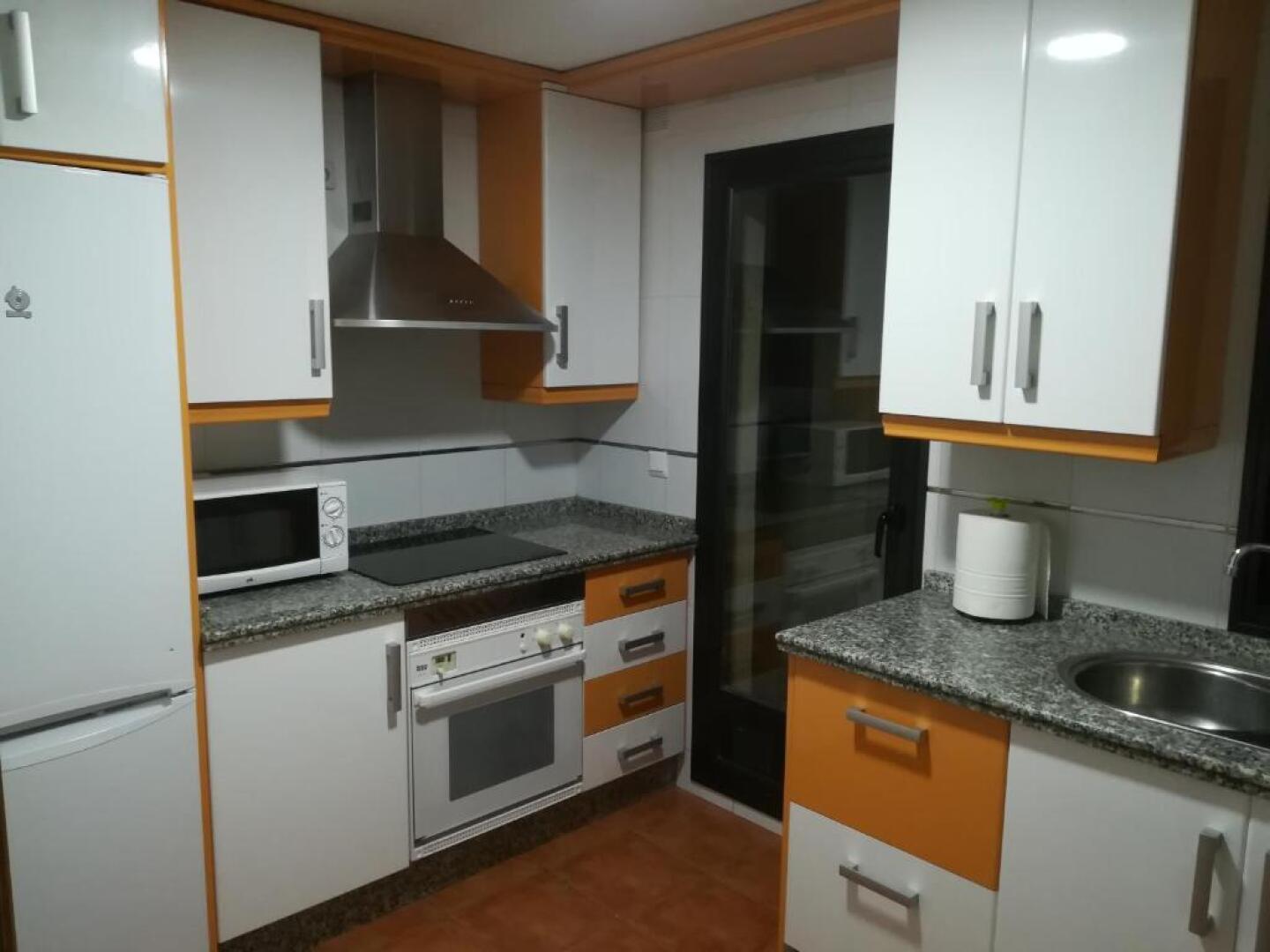 APARTAMENTO PERGAR I - 4 PERSONAS DESDE 35e-WIFI