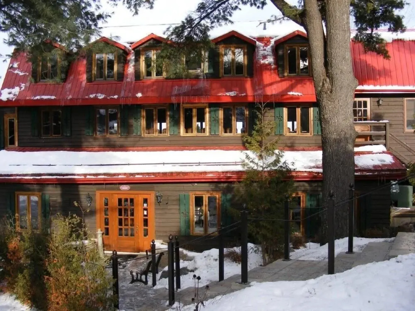 GetAways at Club GeoPremiere