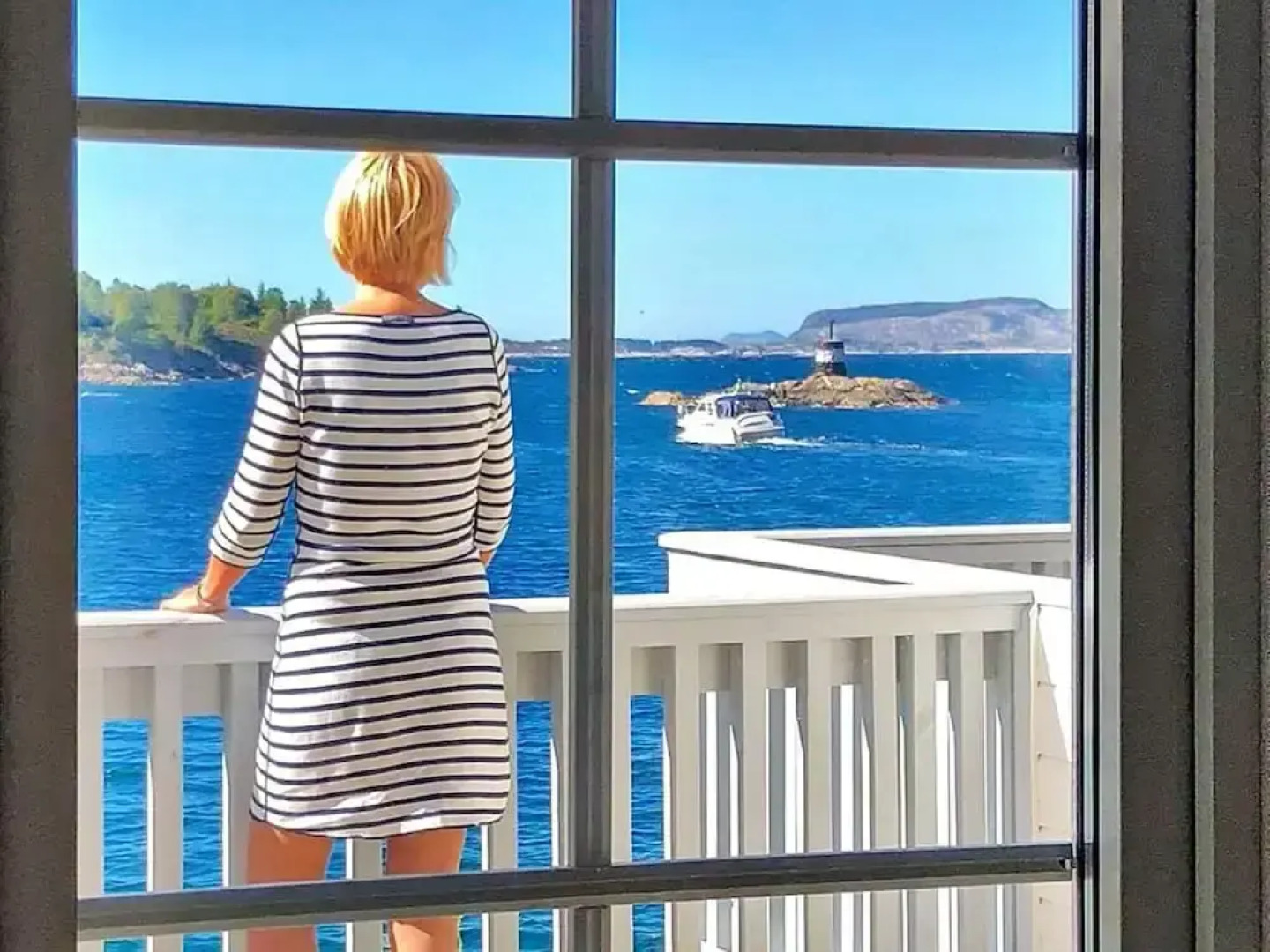 6 Person Holiday Home in Austrheim