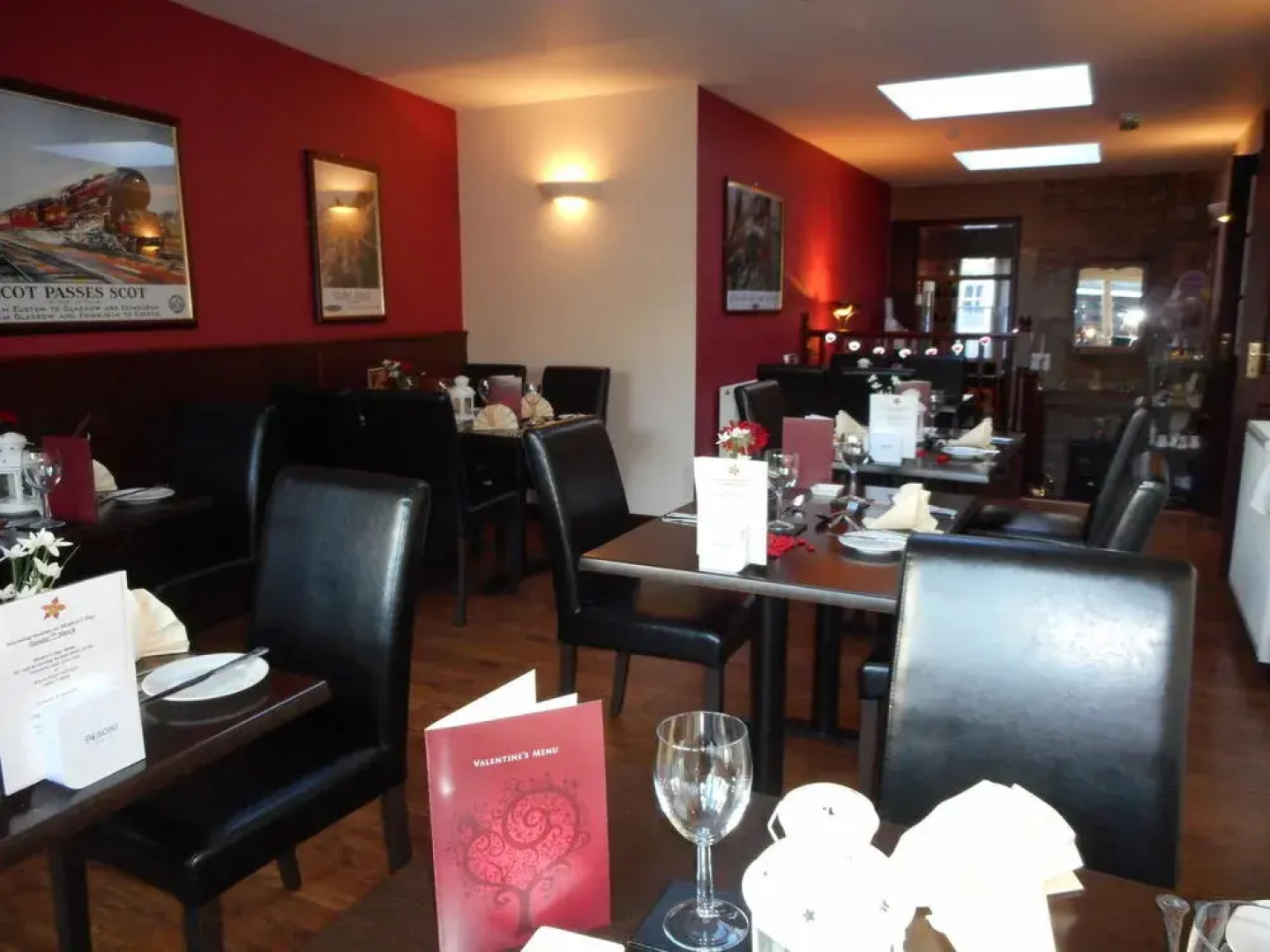 The Robertson Arms Hotel