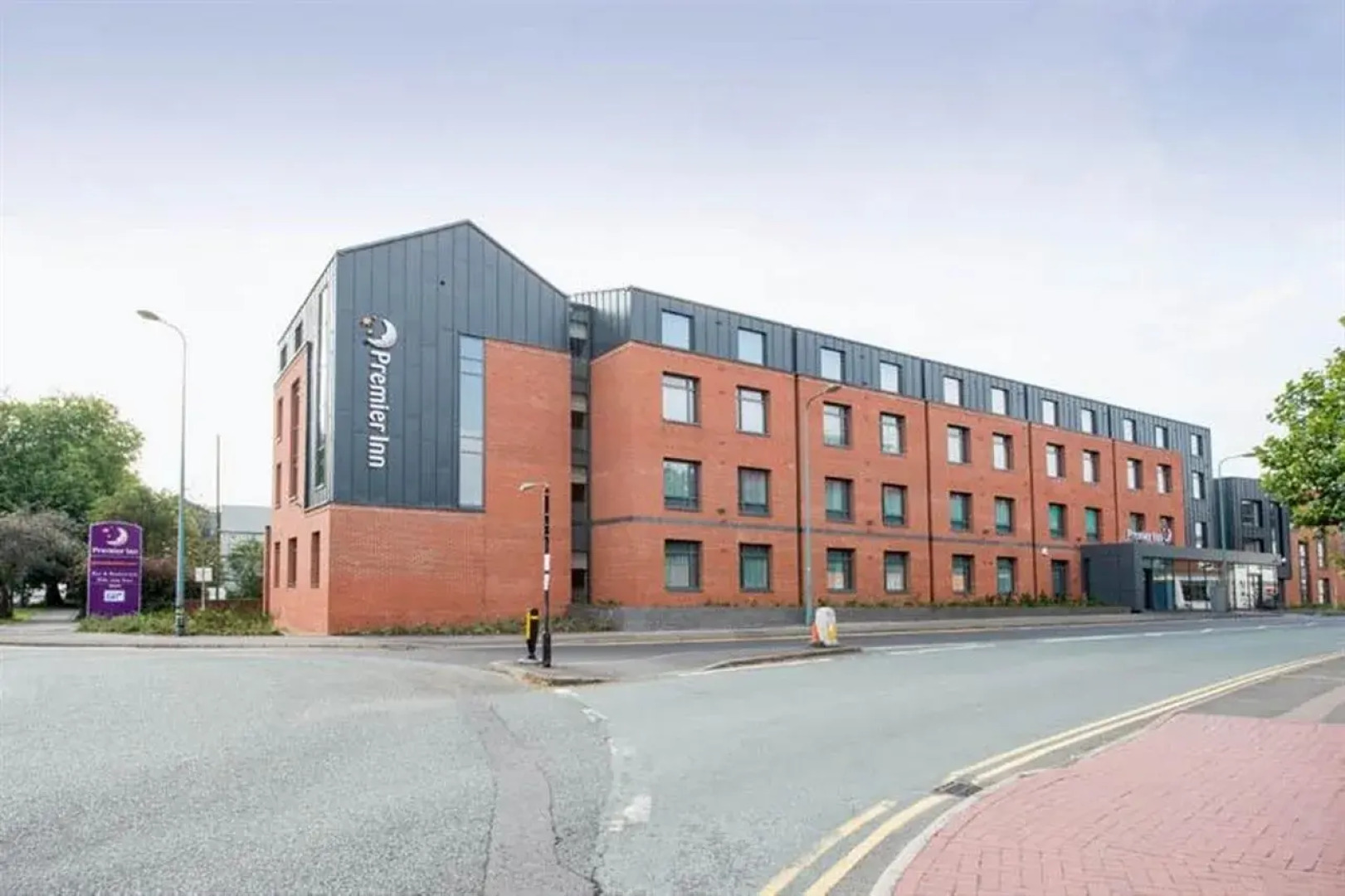 Premier Inn Lichfield City Centre