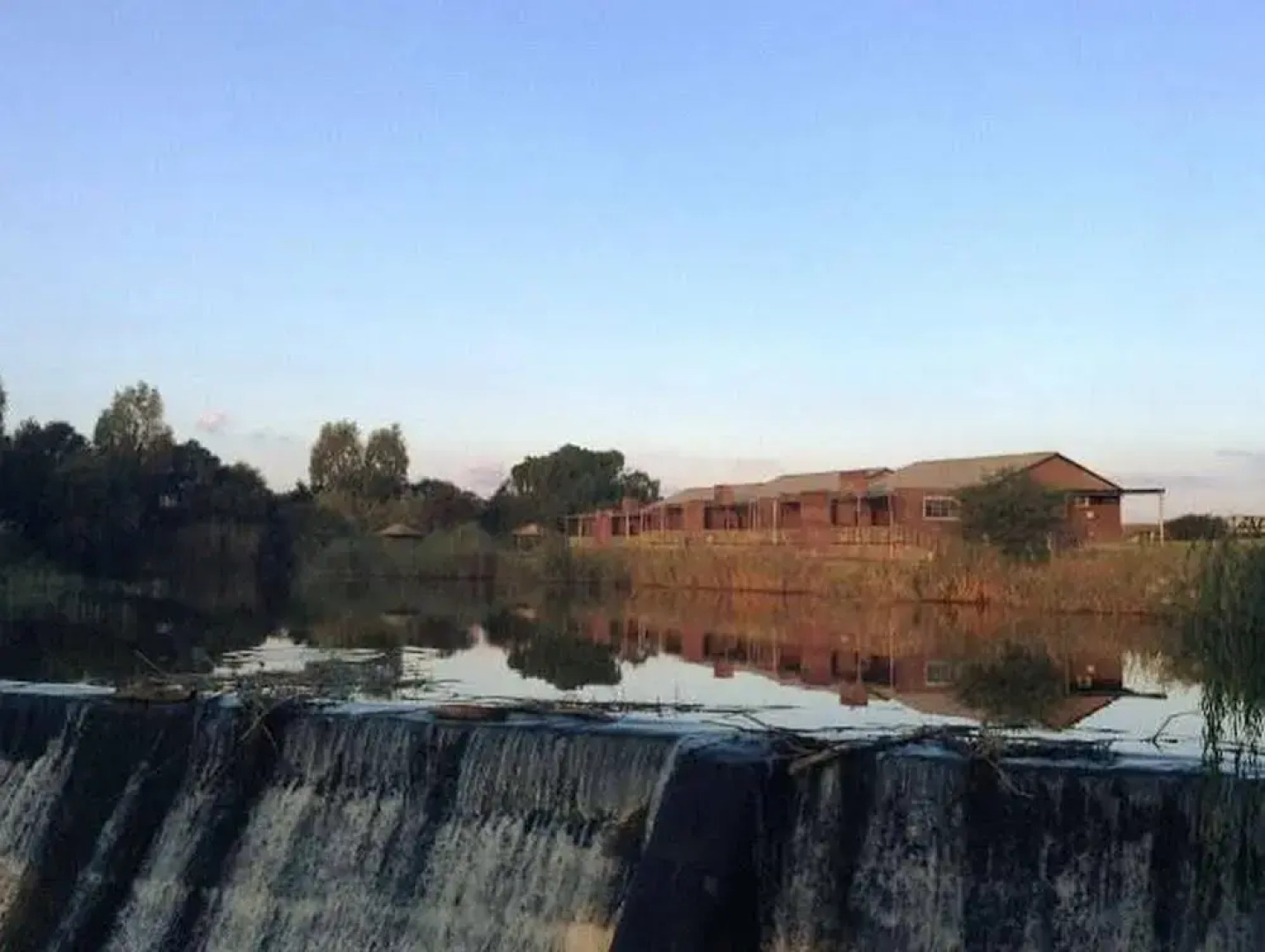 Reinheim River Chalets & Caravan Park