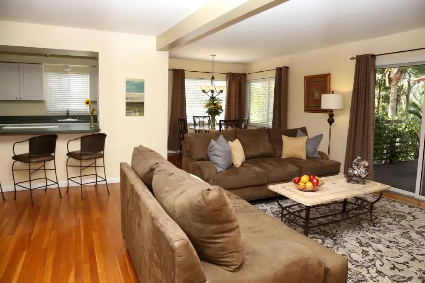 The Cabanas Guesthouse & Spa 