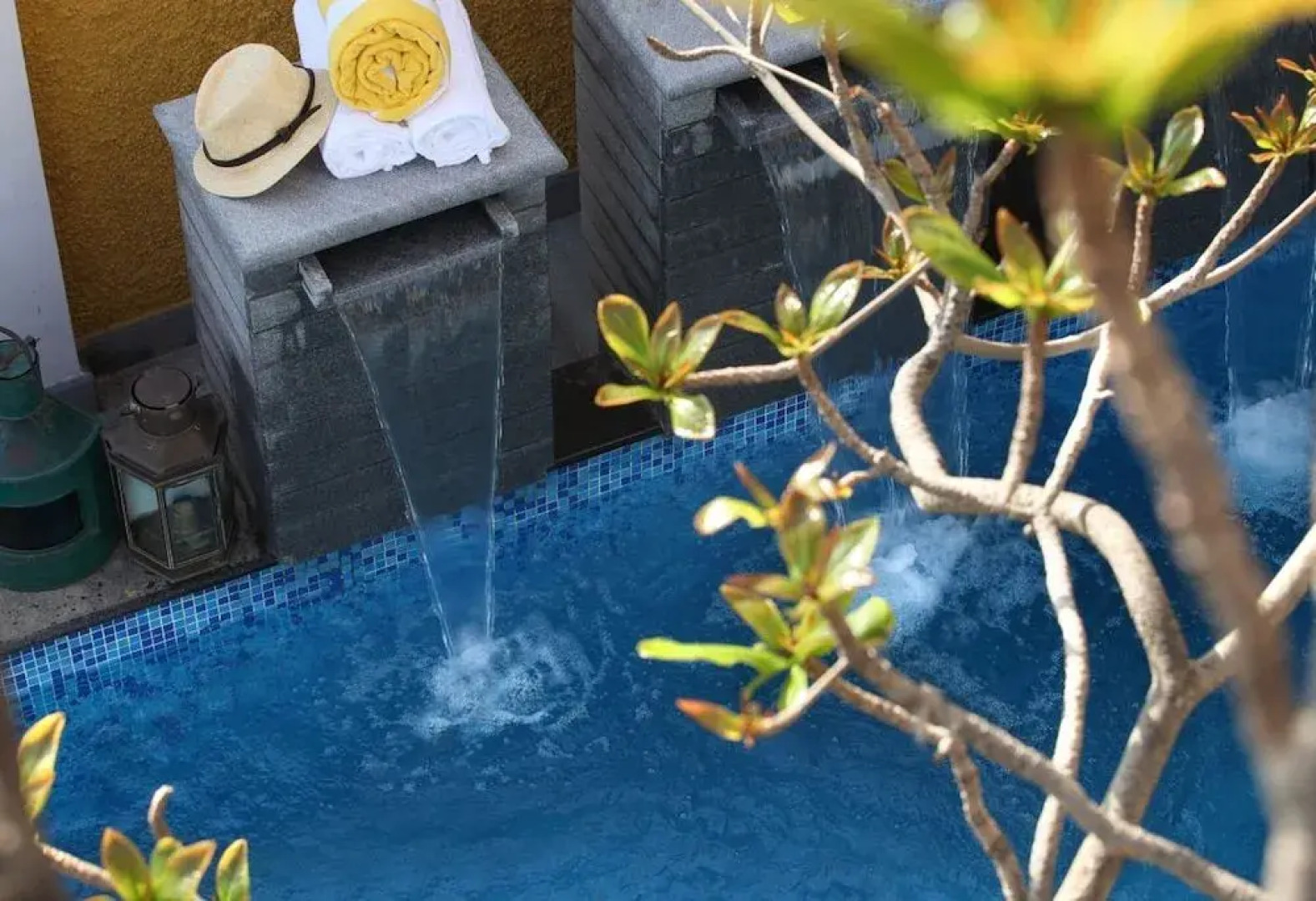 Waterfront Granary A Museum Hotel