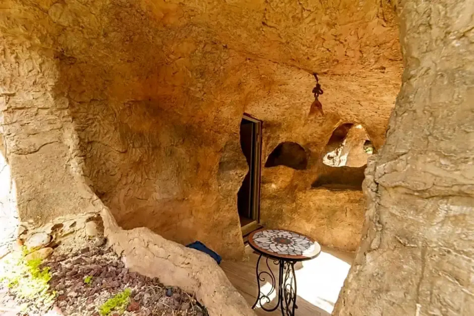 בקתות אירוח המערות - מושב חוסן מרשת V Club