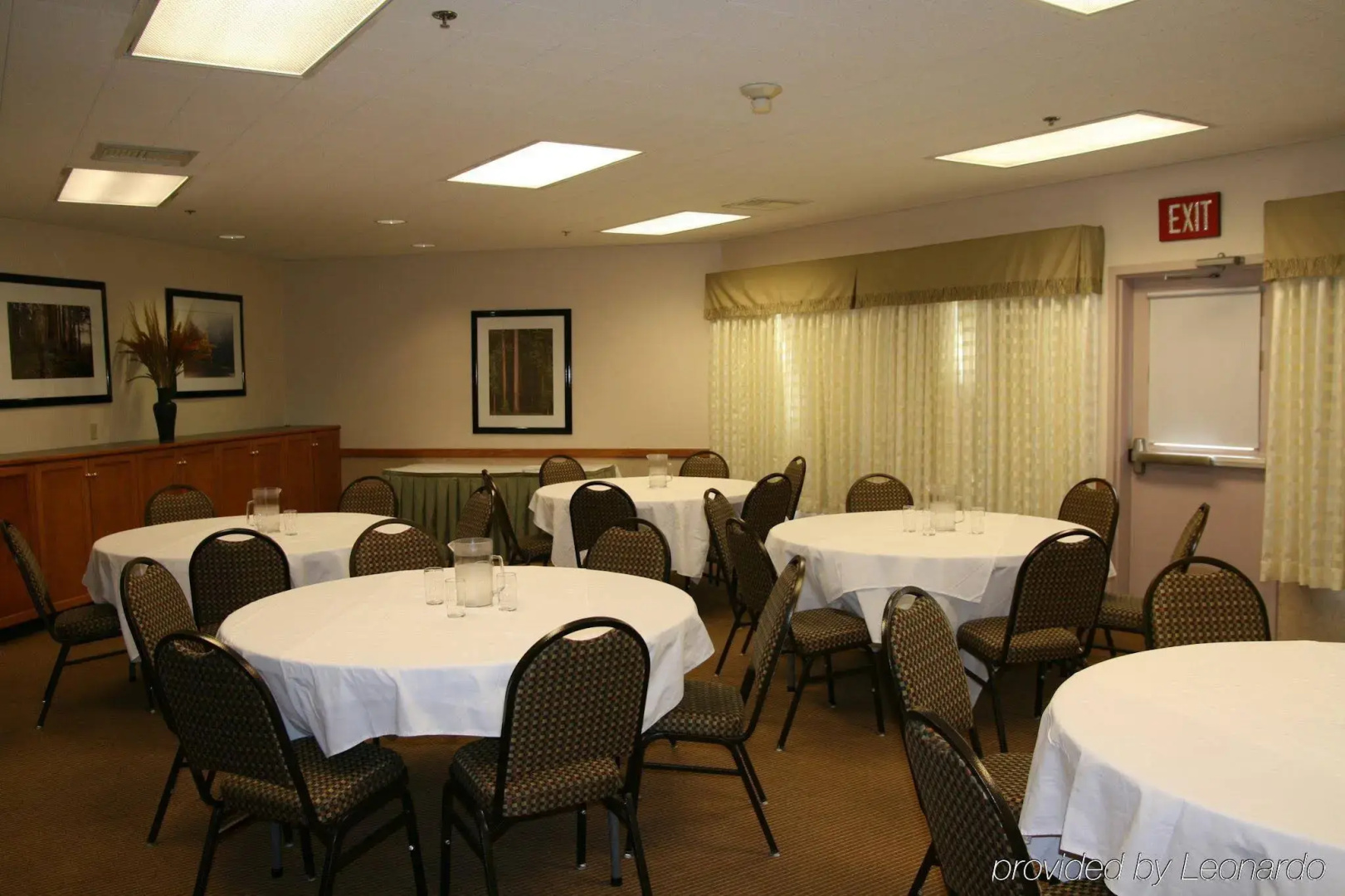 Holiday Inn Express Arcata / Eureka - Airport Area by IHG