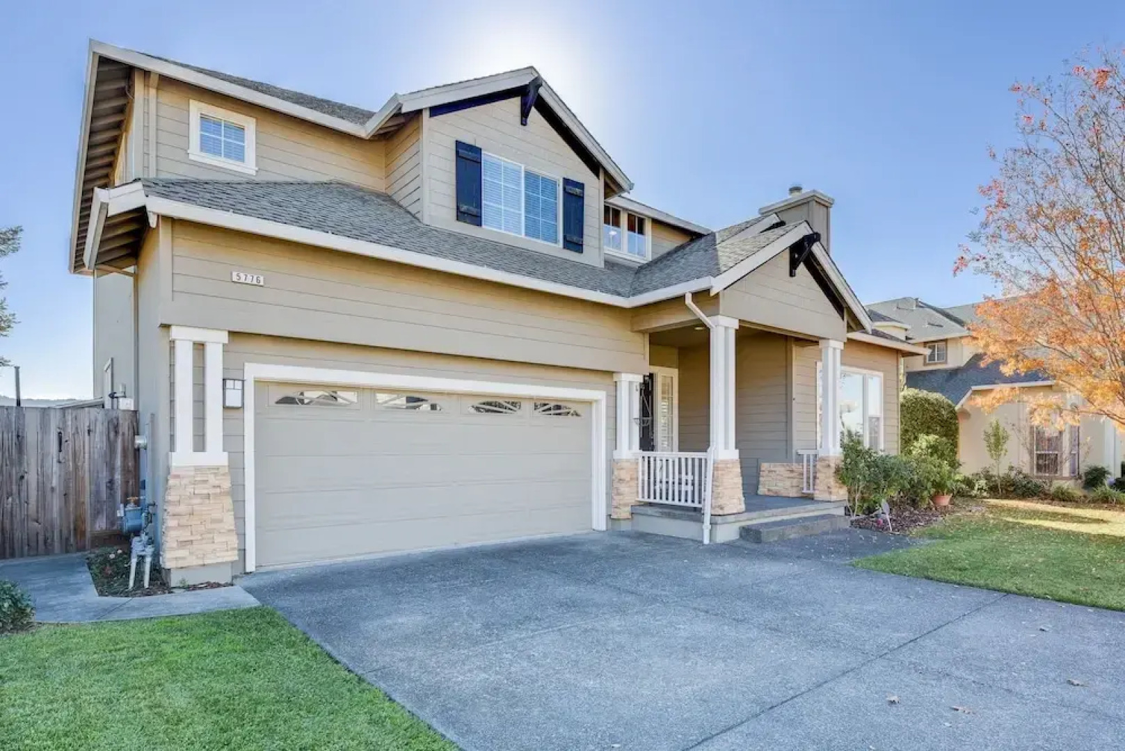 Wine-tasting, Light-filled And Kid-friendly House 5 Bedroom Home by Redawning