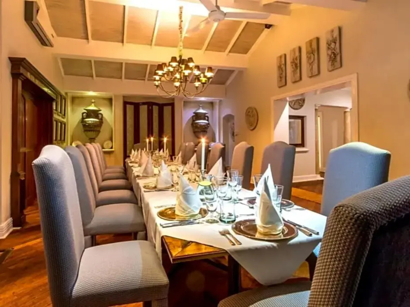 Blue Mountain Luxury Lodge