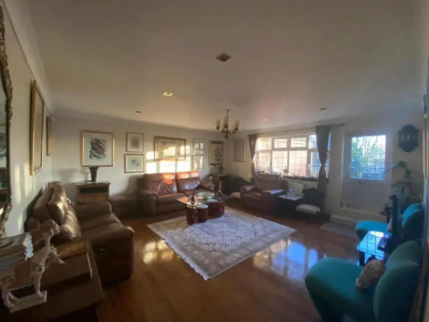 2-bed Apartment in High Wycombe Private Garden