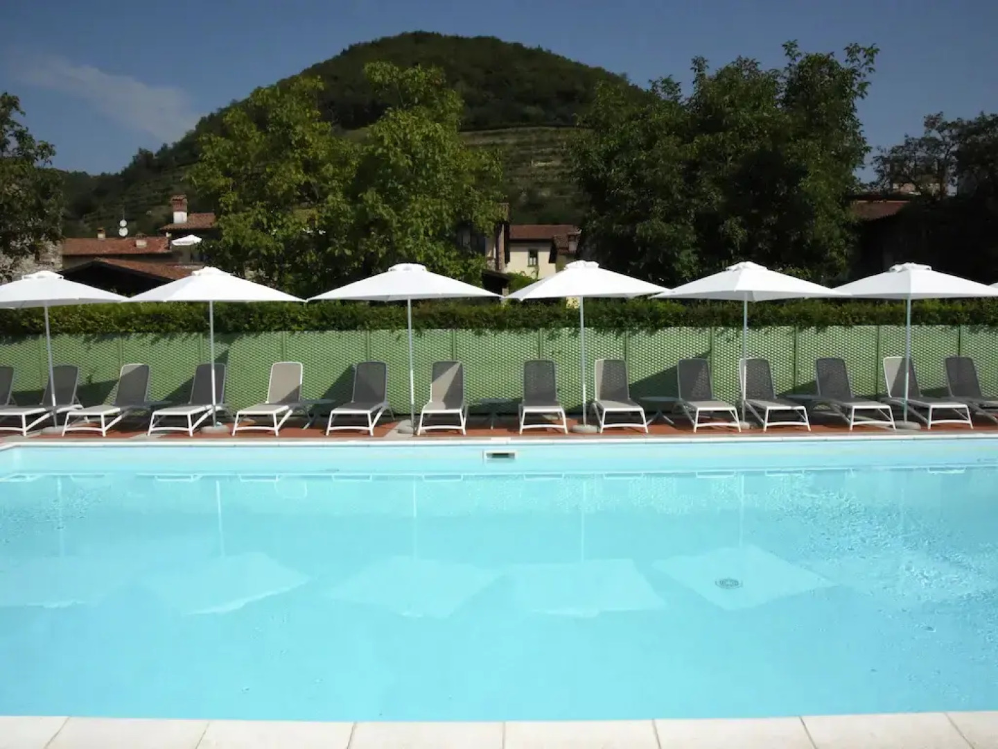 Apartment in the Franciacorta, with private balcony and shared swimming pool