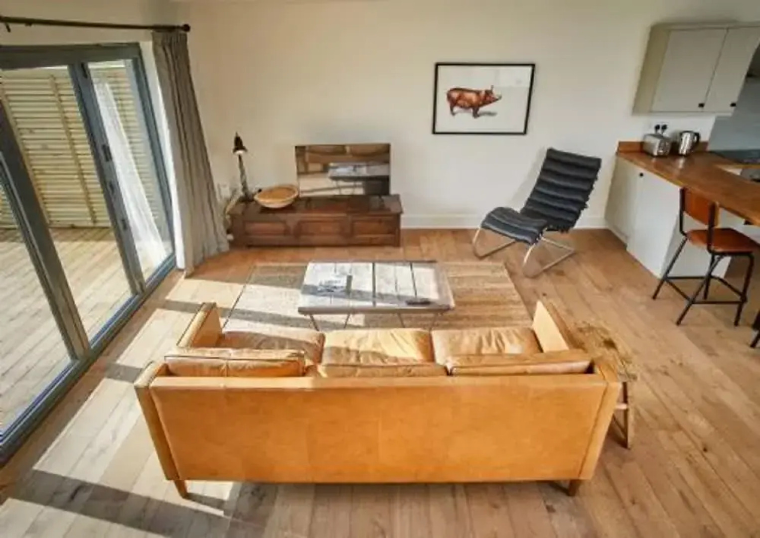 Host Stay Number Two Piglets