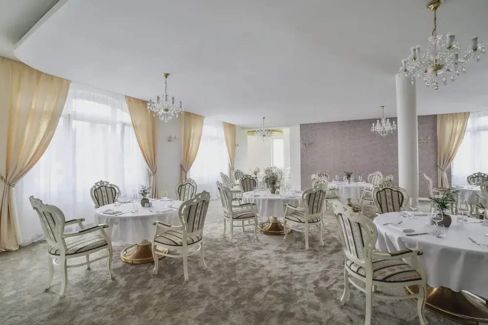 EA Hotelový Resort SEN Hotel