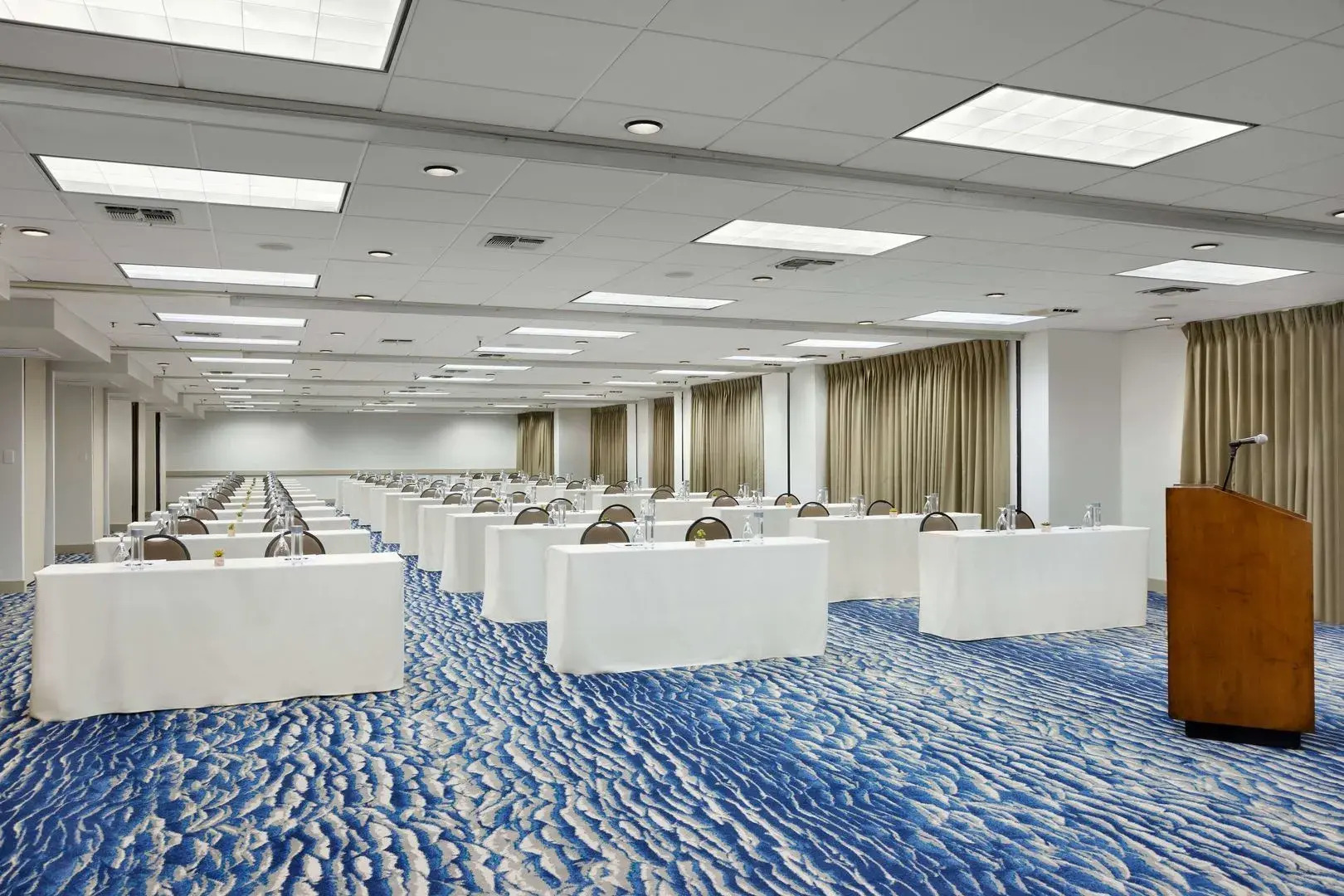Embassy Suites by Hilton Scottsdale Resort