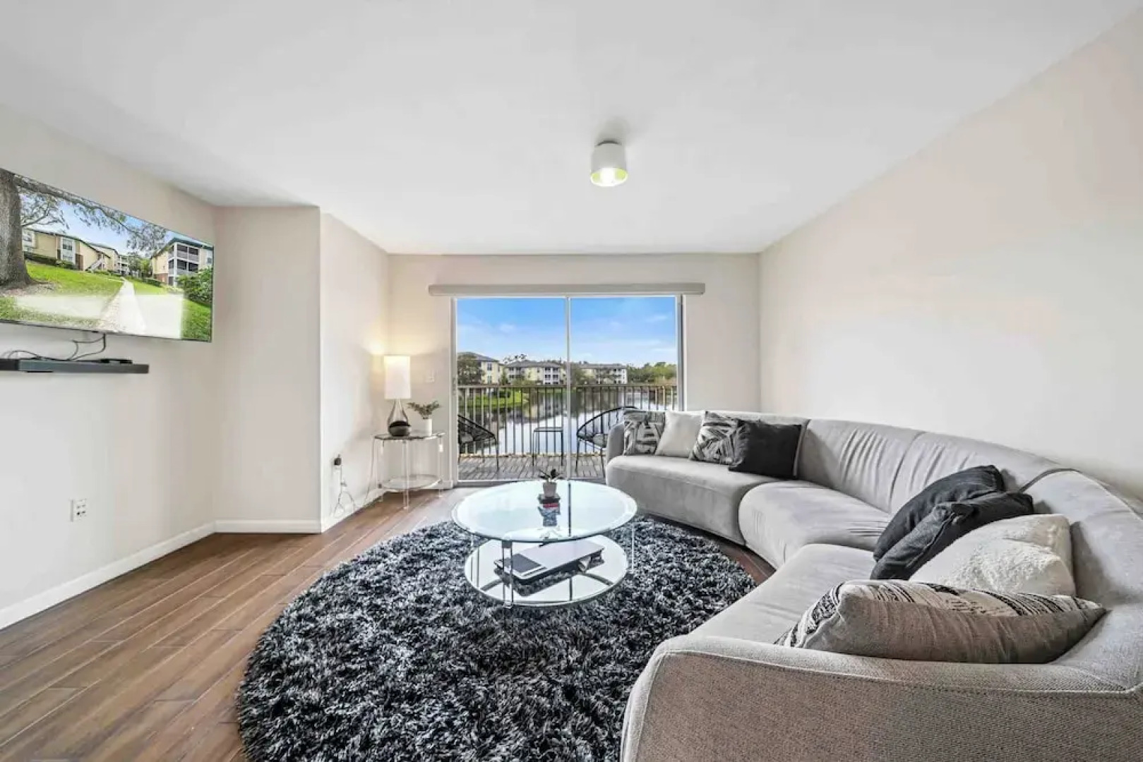 The Urban Oasis Serene Views!