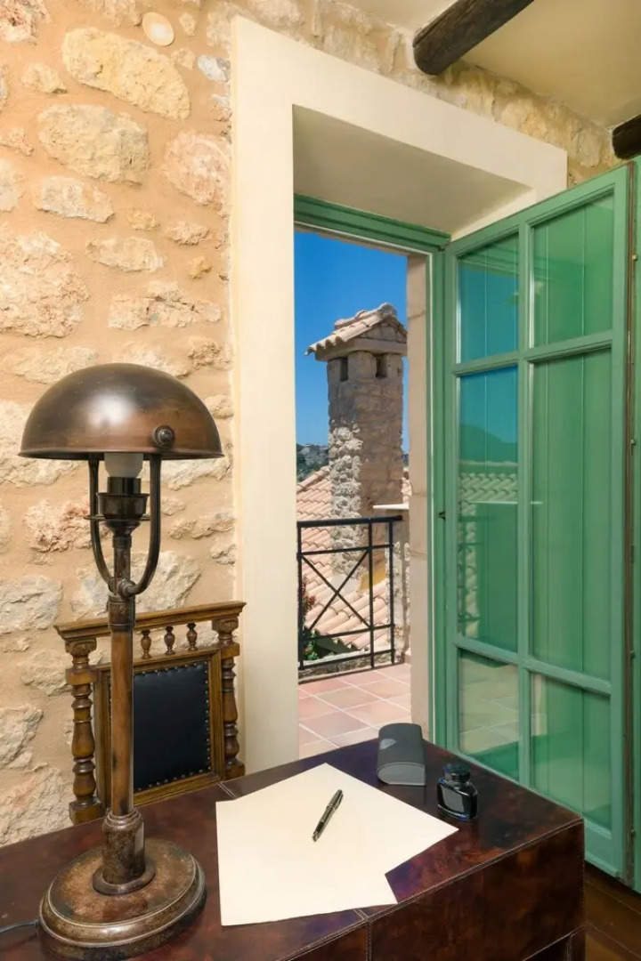 Self-catering Luxury Stone Holiday Villa With Infinity Pool and Panoramic View