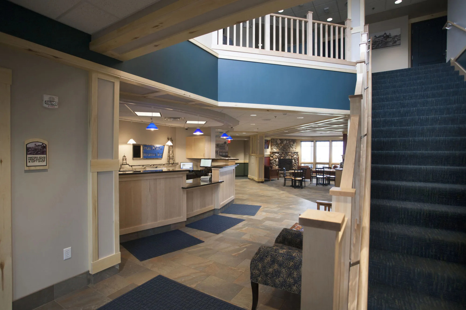 Park Point Marina Inn