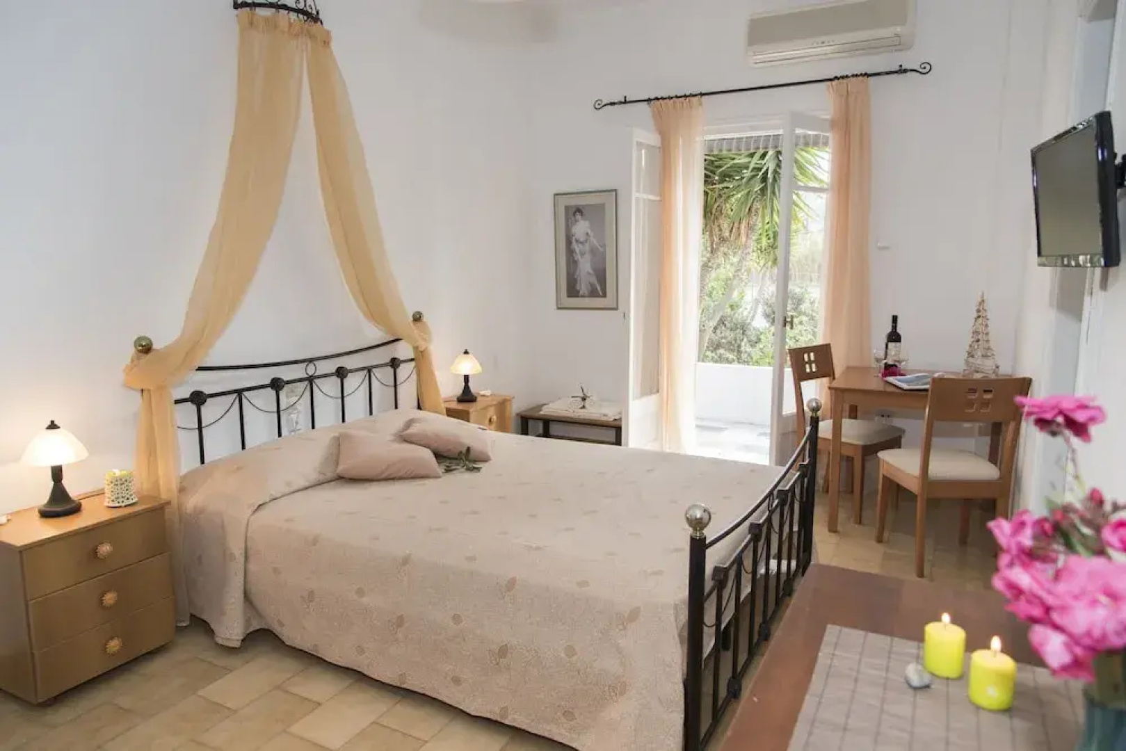 Elena Apartments