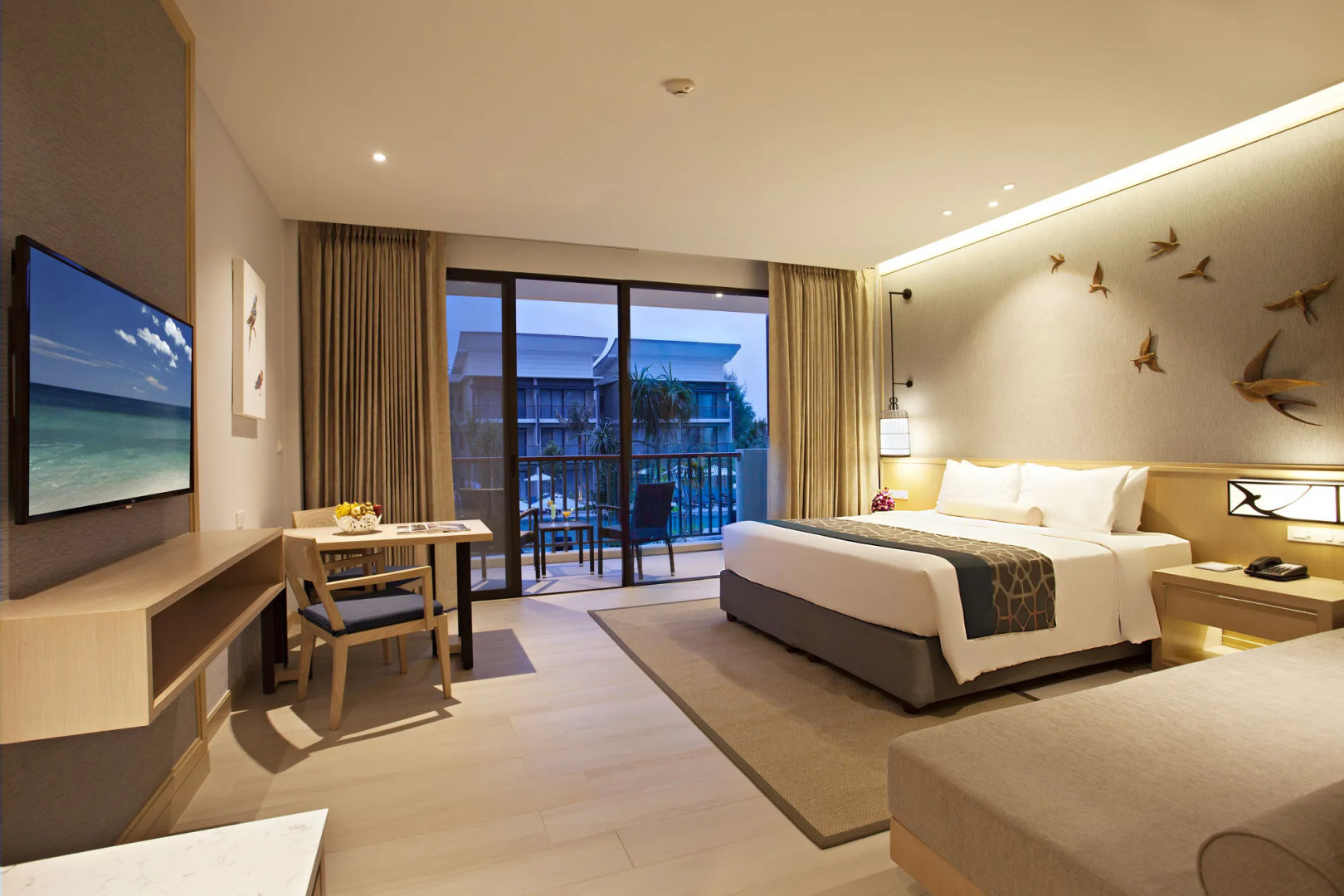 Le Meridien Khao Lak Resort & Spa