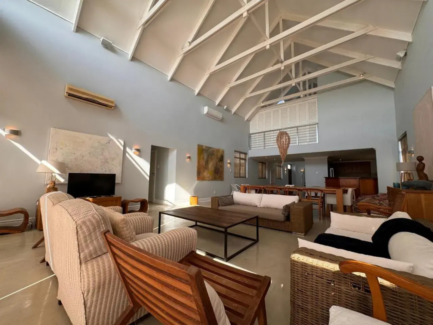 Accommodation Front - Loft Waterfront Penthouse with Ocean Views