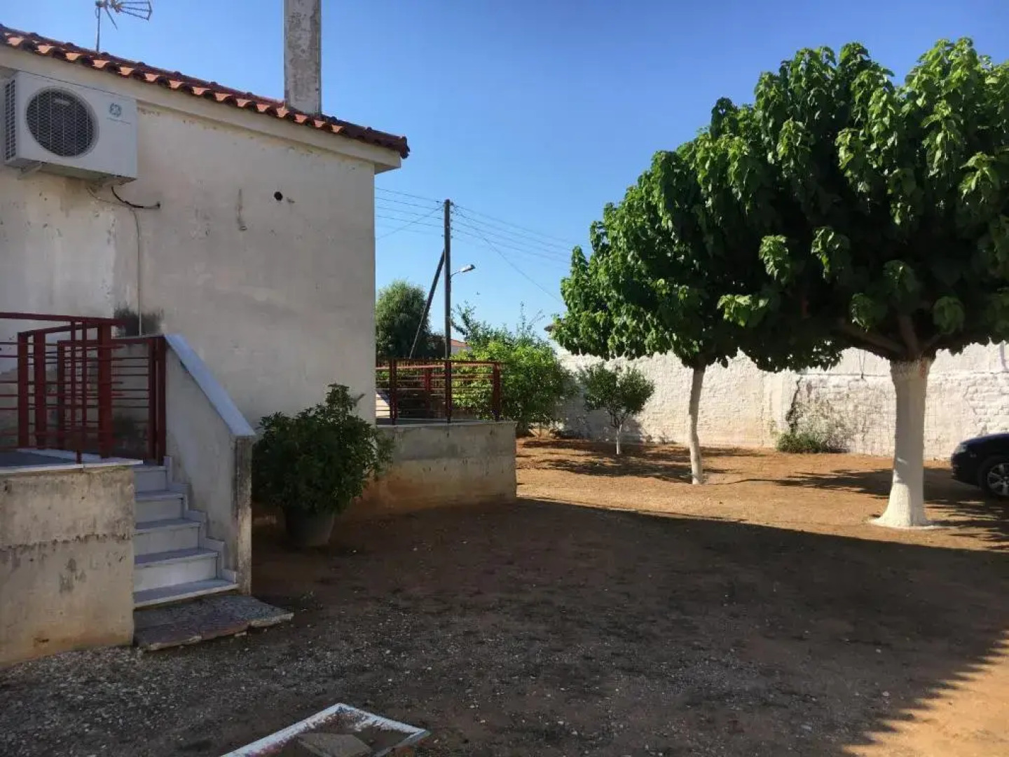 Dimitras and Thalias house