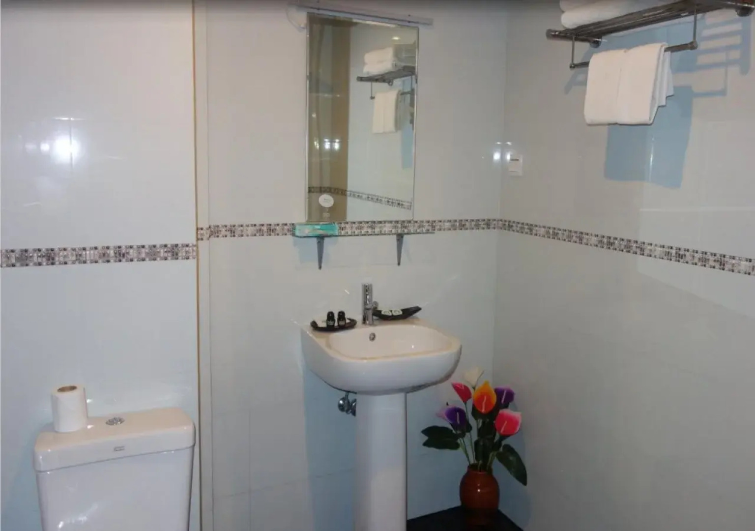 81 Hotel Inlay