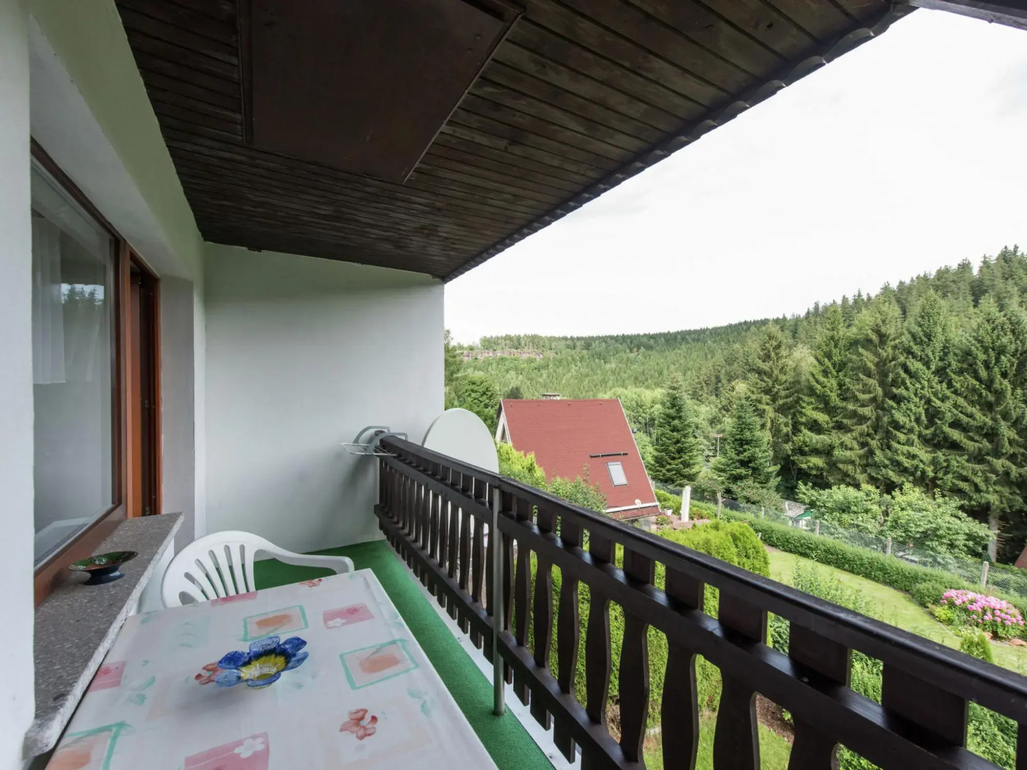 Charming Apartment in Finsterbergen Thuringia with Garden