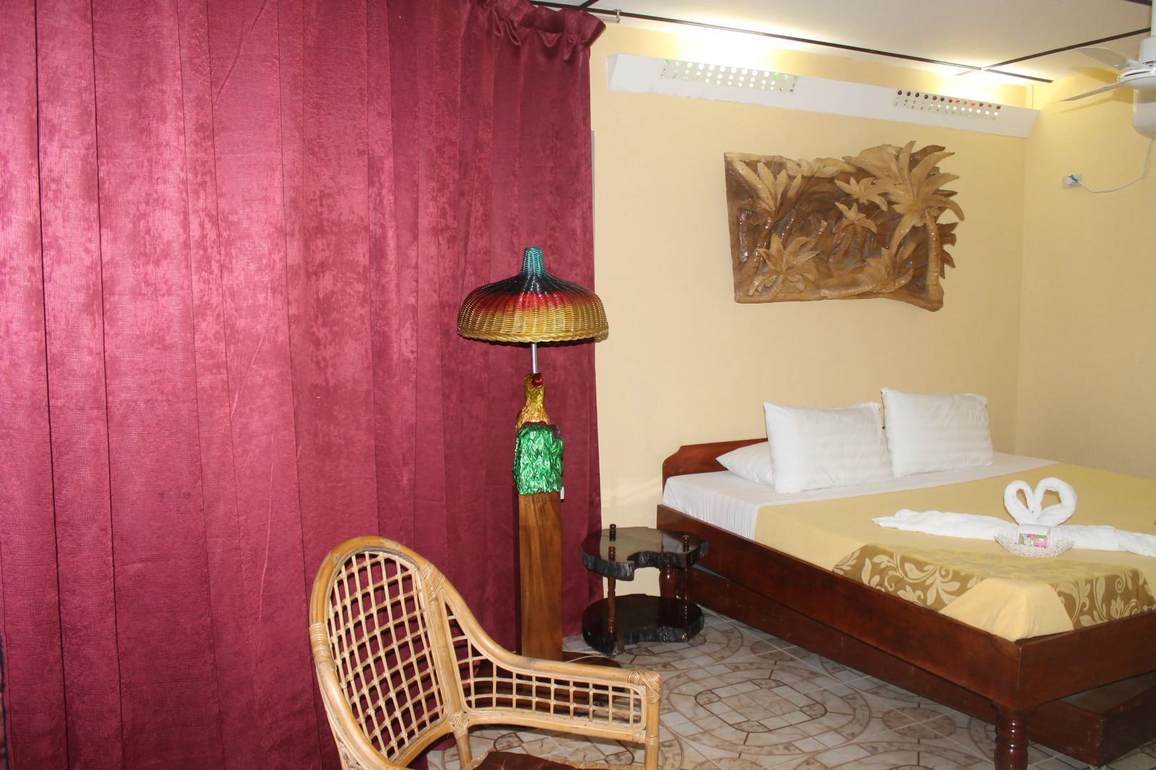 Deep Forest Garden Hotel