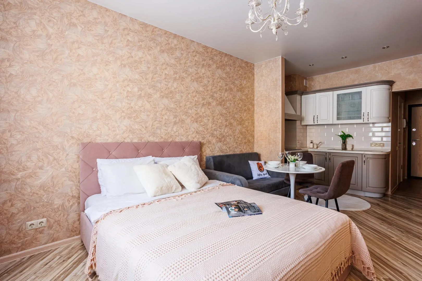 Tolstoy Apart (Толстой Апарт) на проезде 3-й Восточный