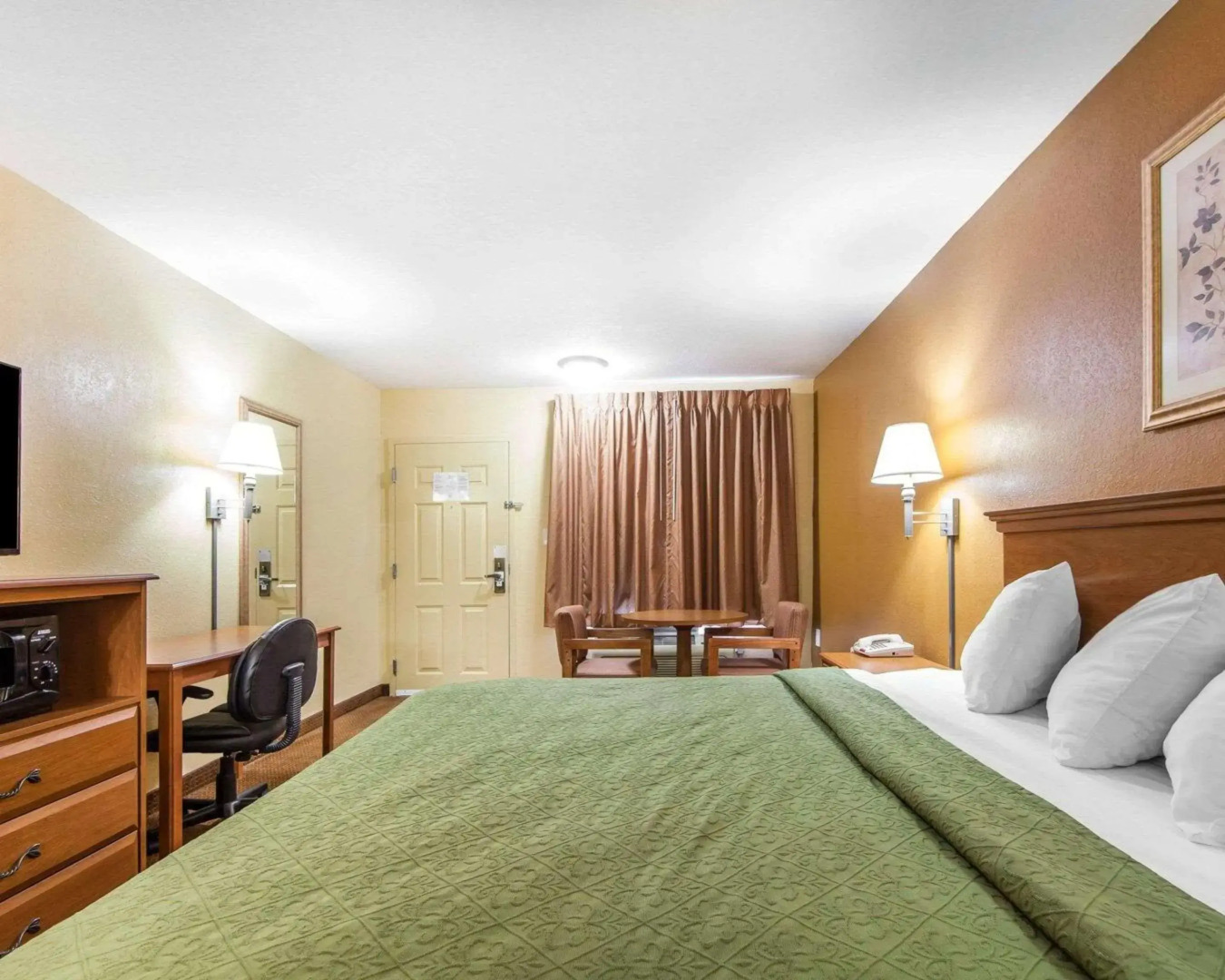 Quality Inn & Suites Cartersville North