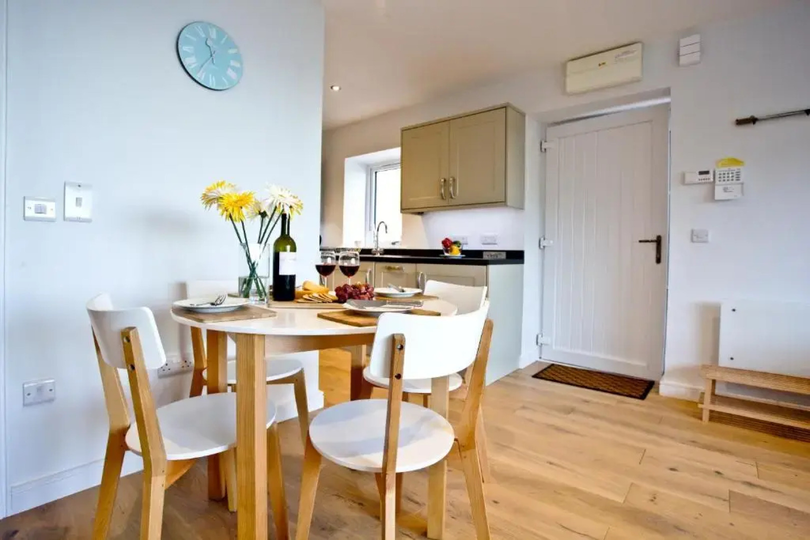 Avocet 2 at The Cove - Stunning Sea Views, Heated Pool and Parking