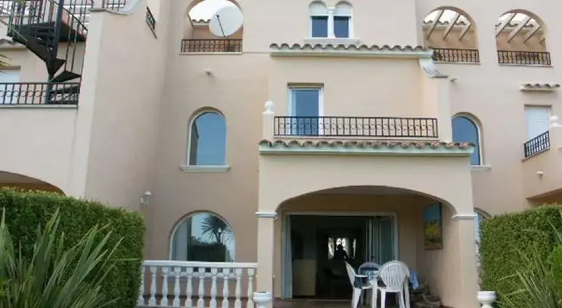 Vista Verde by Golfinc