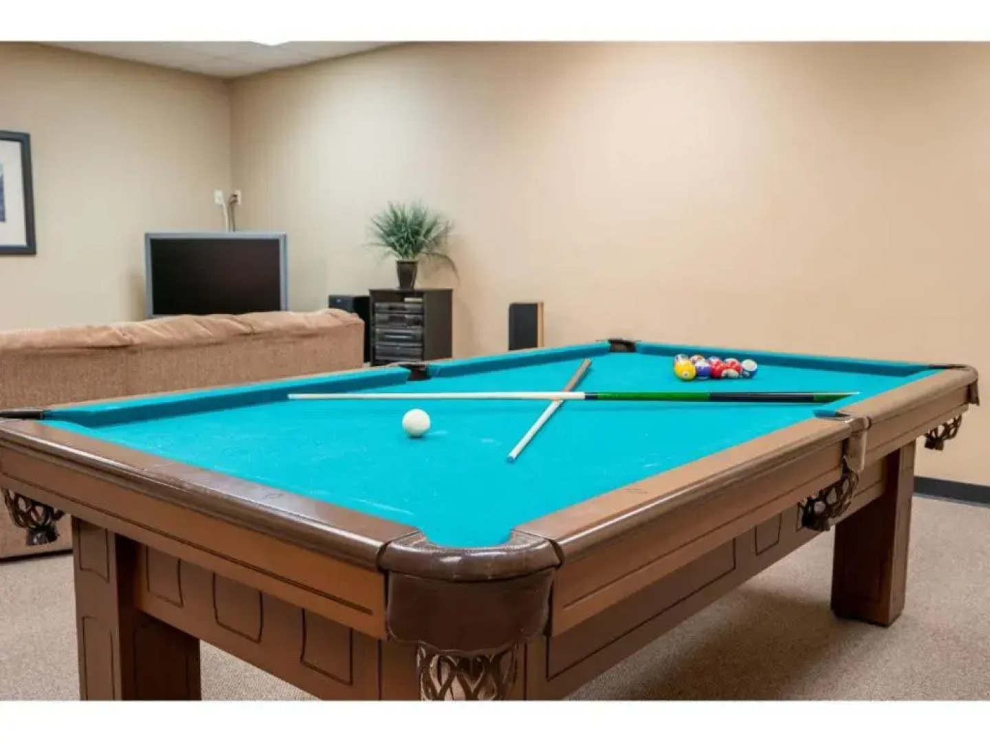 The Grizzly House I Sleep 7 I Patio & BBQ I 55 TV