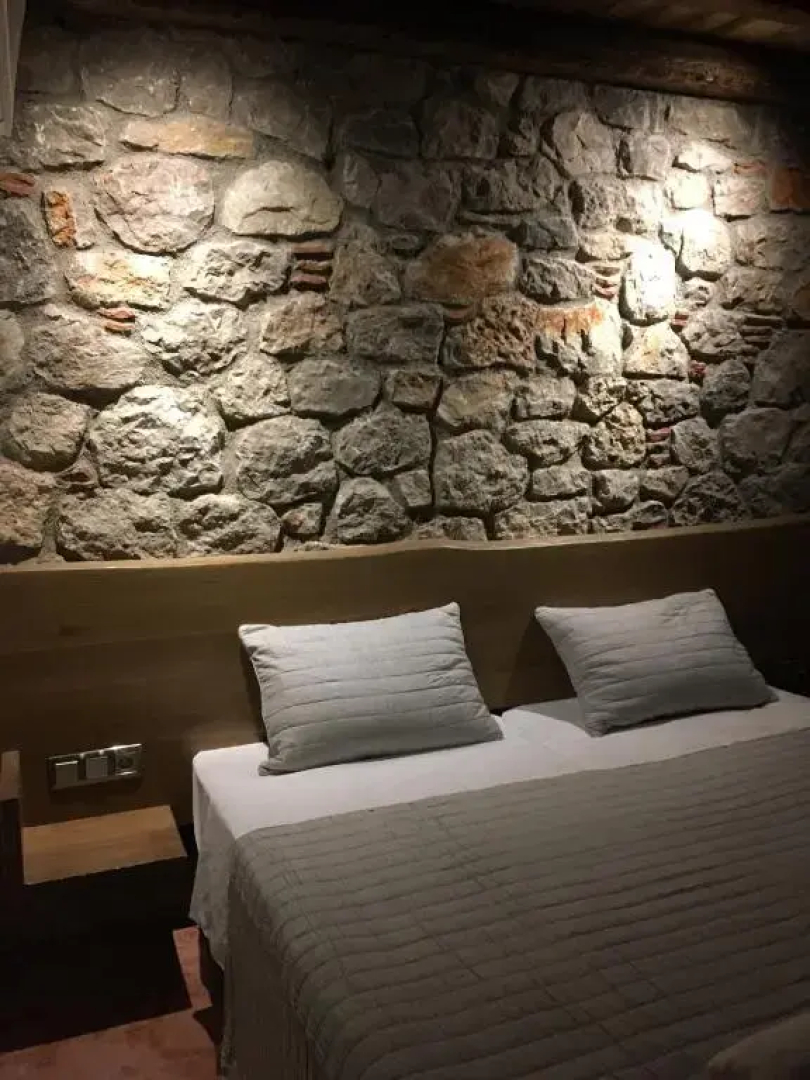Stone Luxury Suites - Adults Only