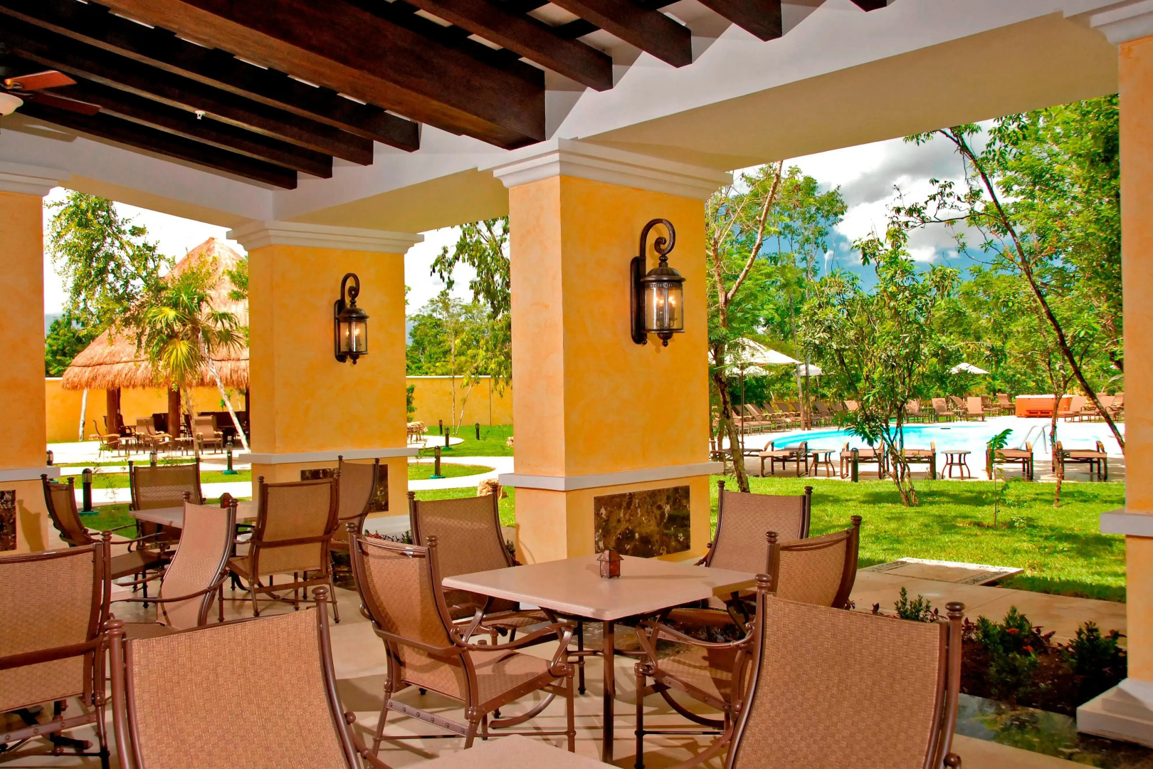 Courtyard By Marriott Cancun Airport