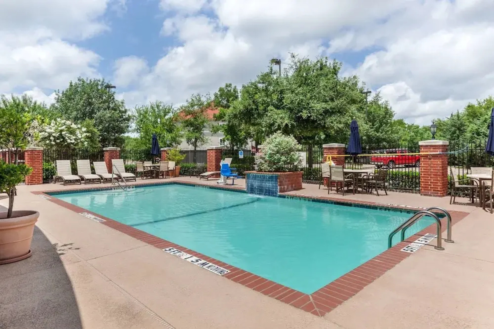 Holiday Inn Express Hotel & Suites Sulphur Springs