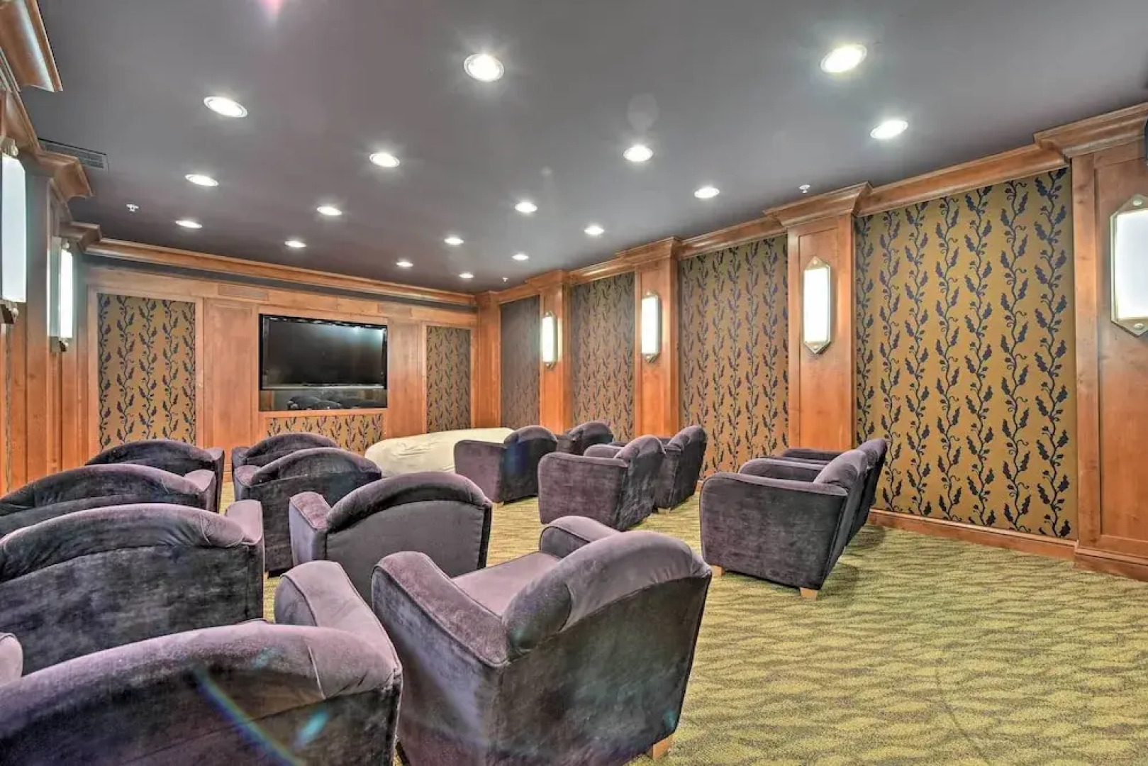 Ski-in/ski-out Solitude Resort Condo w/ Mtn Views!