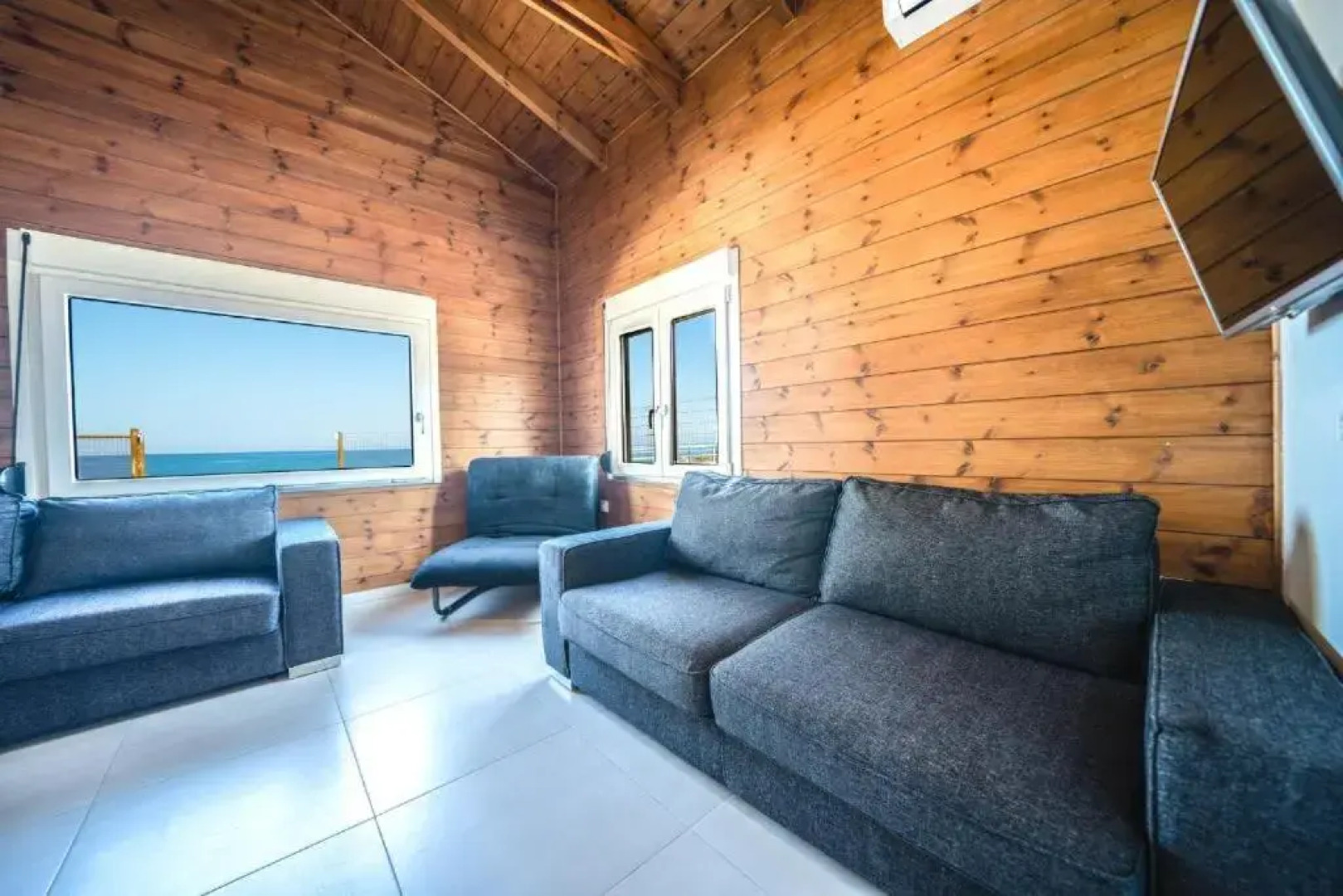 Terra Zeus - Wooden House Beachfront