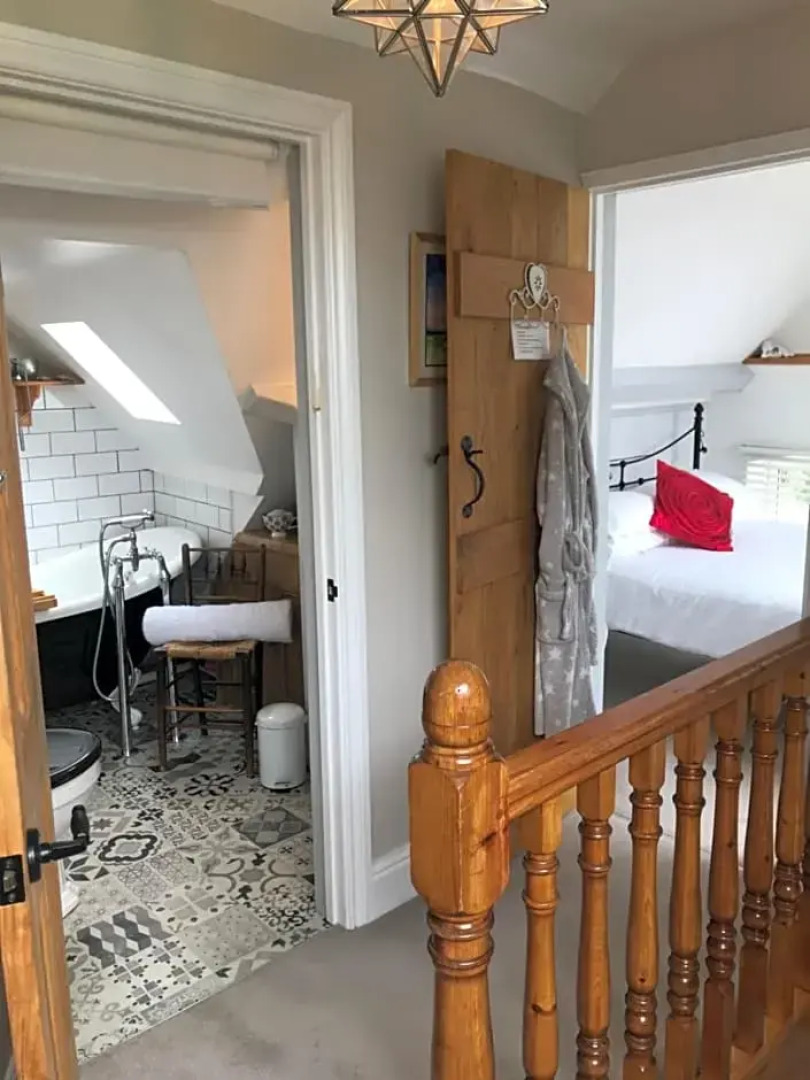 St.Catherine`s Cottage, The Old School House