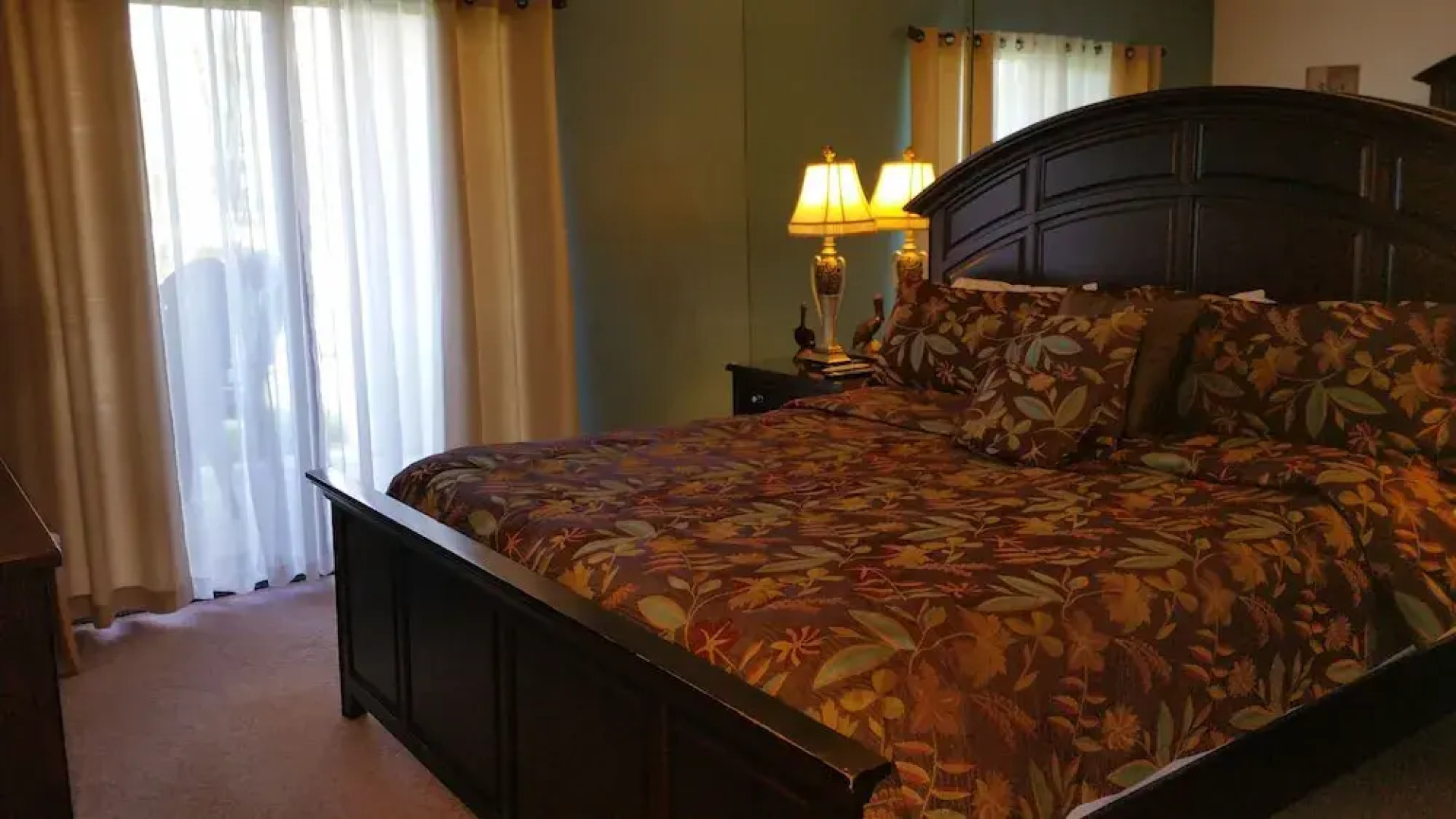 Best Value in Palm Springs for 4 Persons City License146,17751,17753,17754,17755