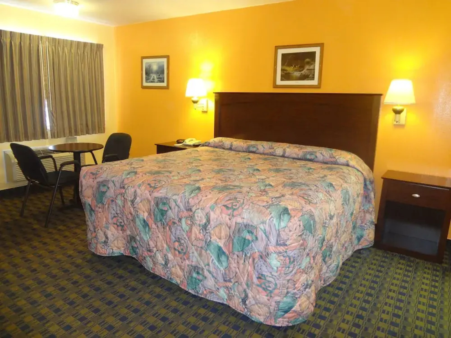 Antlers Inn
