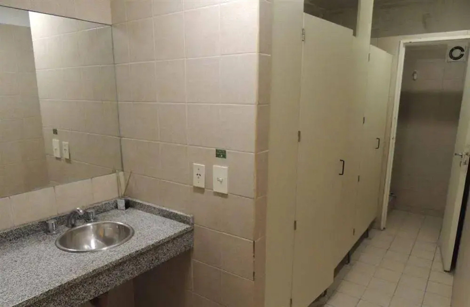 Don King Hostel