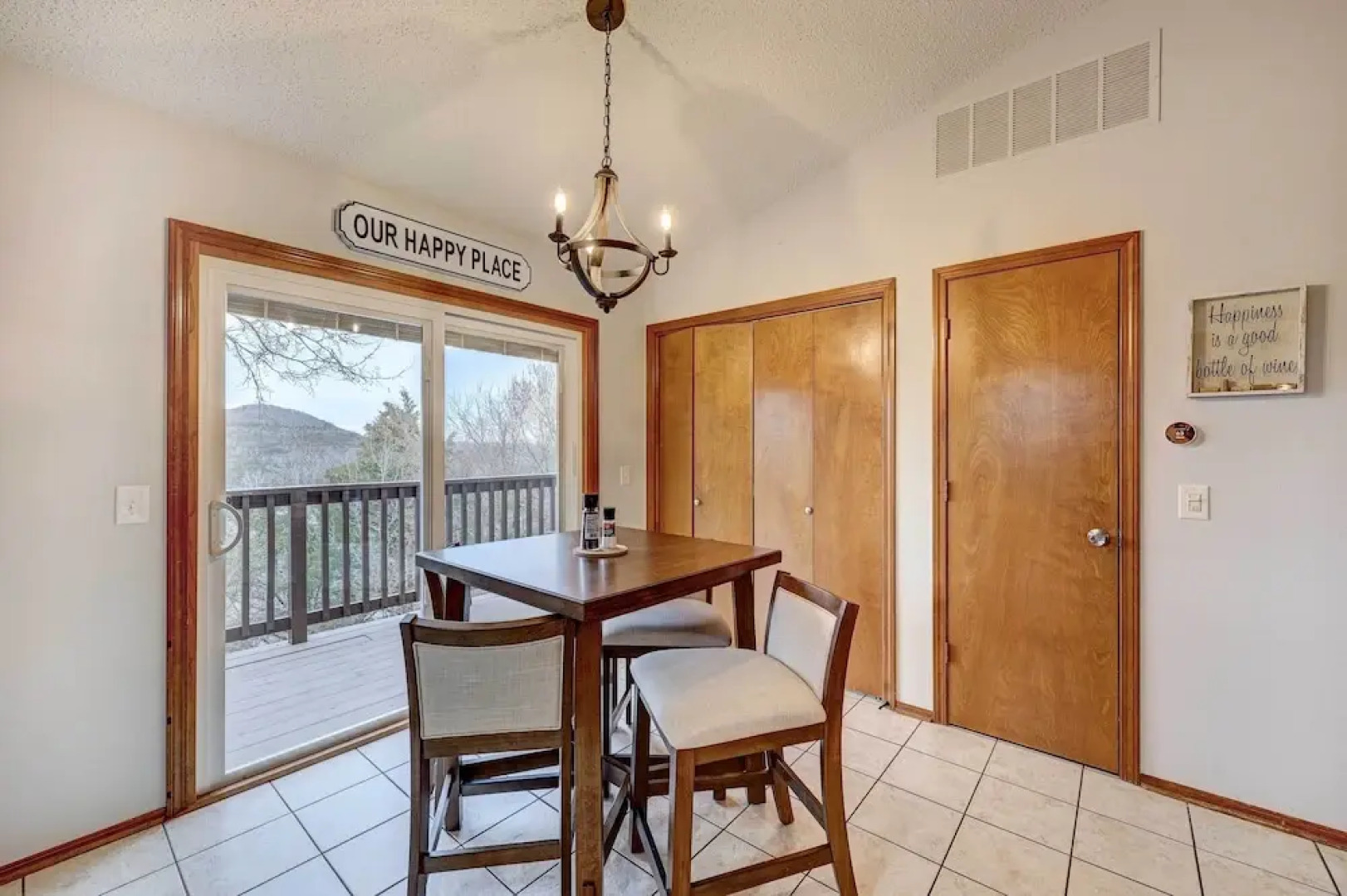 Holiday Island Vacation Rental w/ 2 Balconies