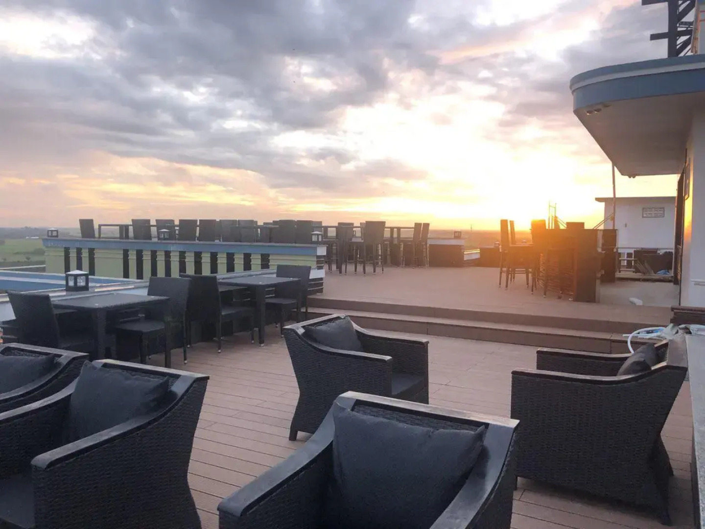 Kampong Thom Royal Hotel