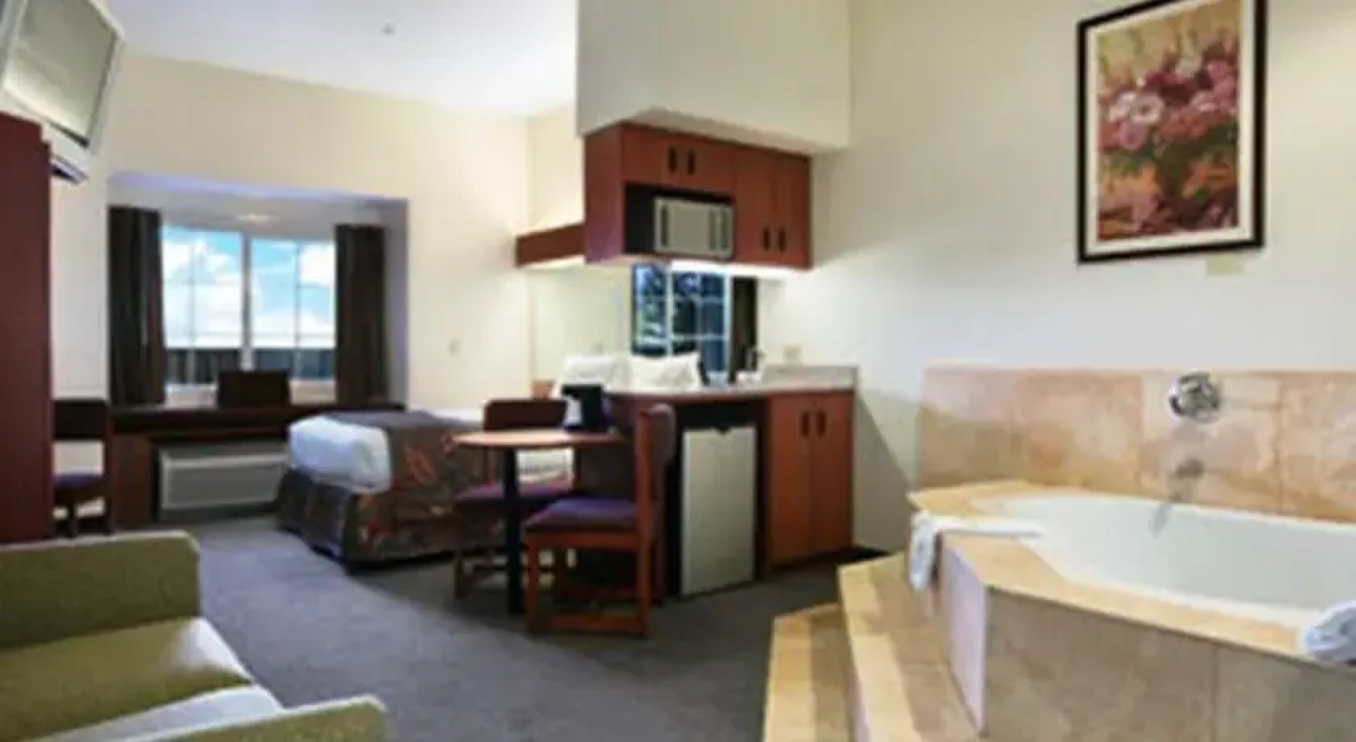 Microtel Inn & Suites