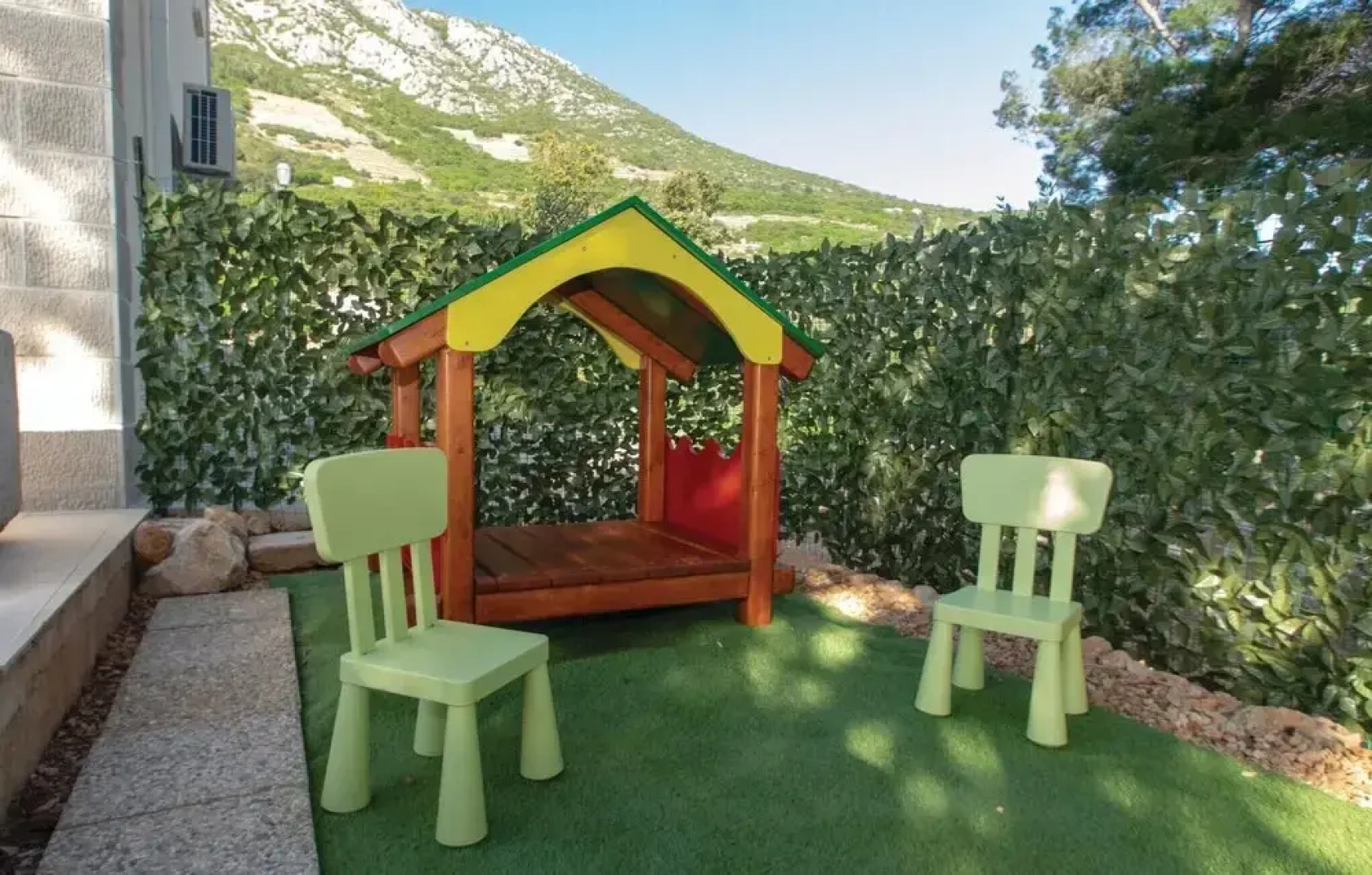 Beautiful Home in Dingac With Wifi and 3 Bedrooms