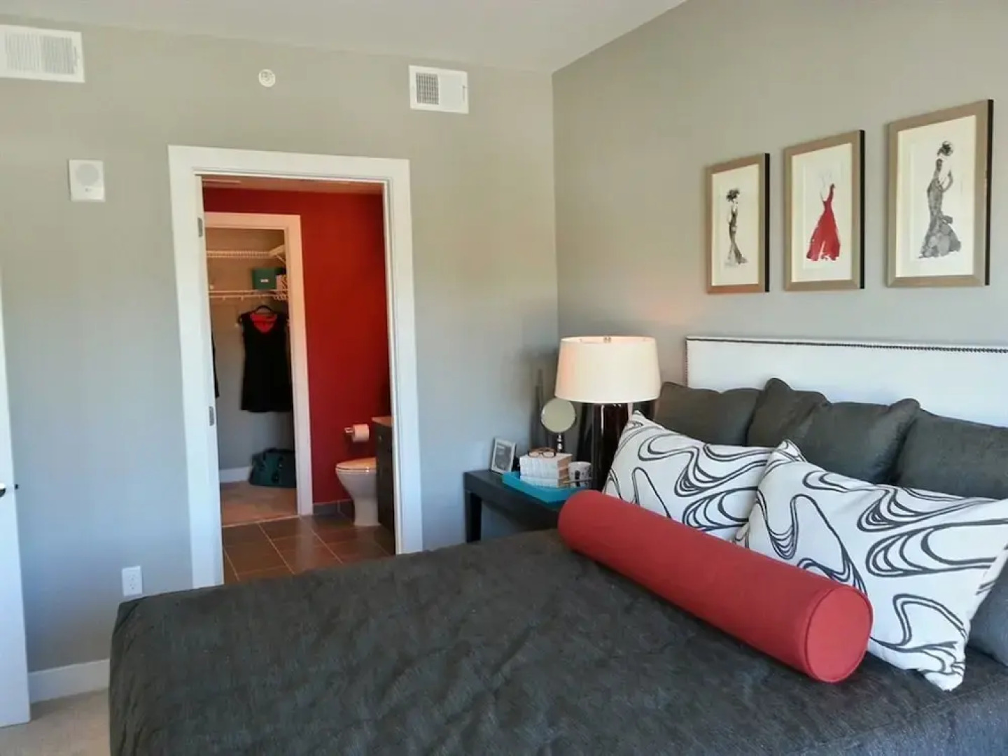 Global Luxury Suites at Woodmont Triangle North