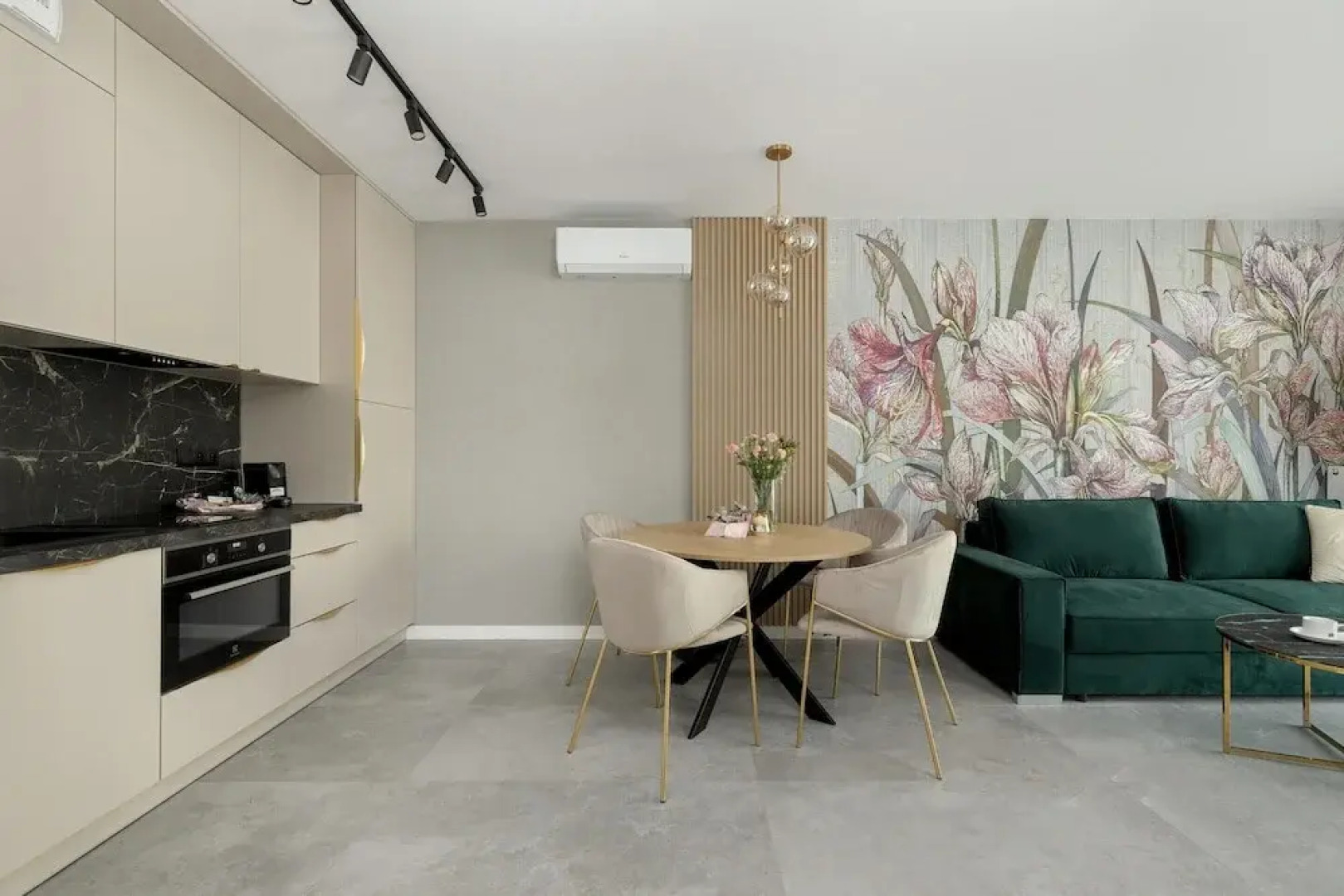 Apartment in Dziwnow by River and Beach