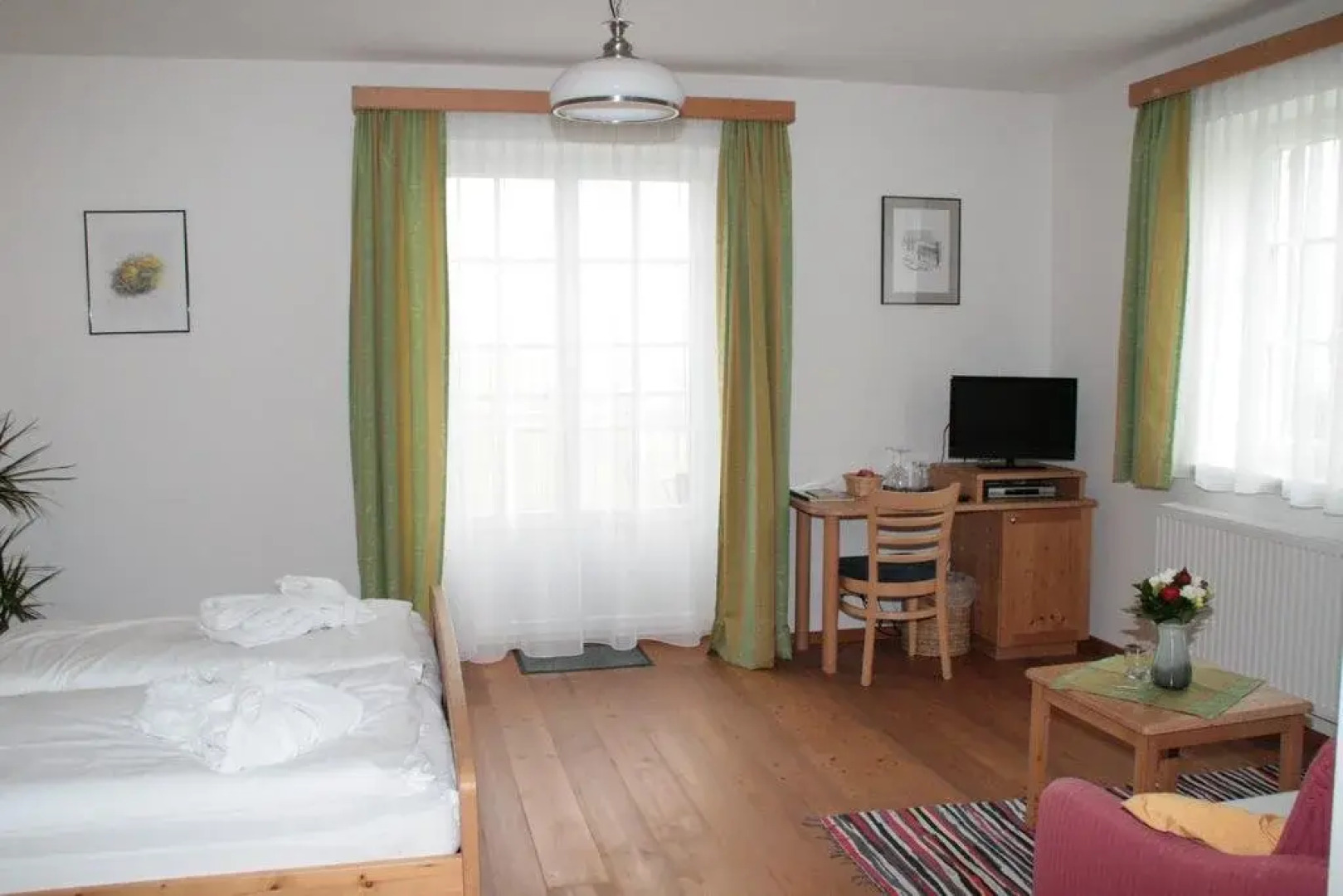 Sauer Gaste Und Vitalhaus