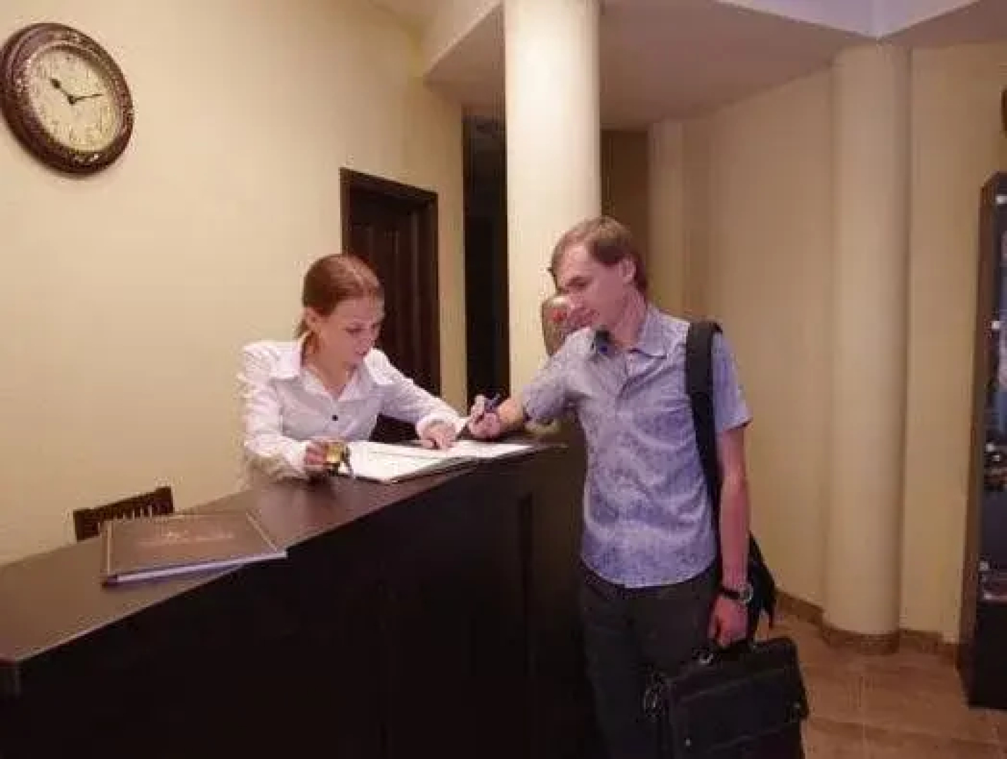 Vlada Hotel