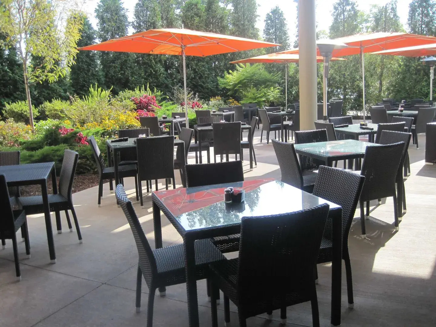 I Hotel And Illinois Conference Center